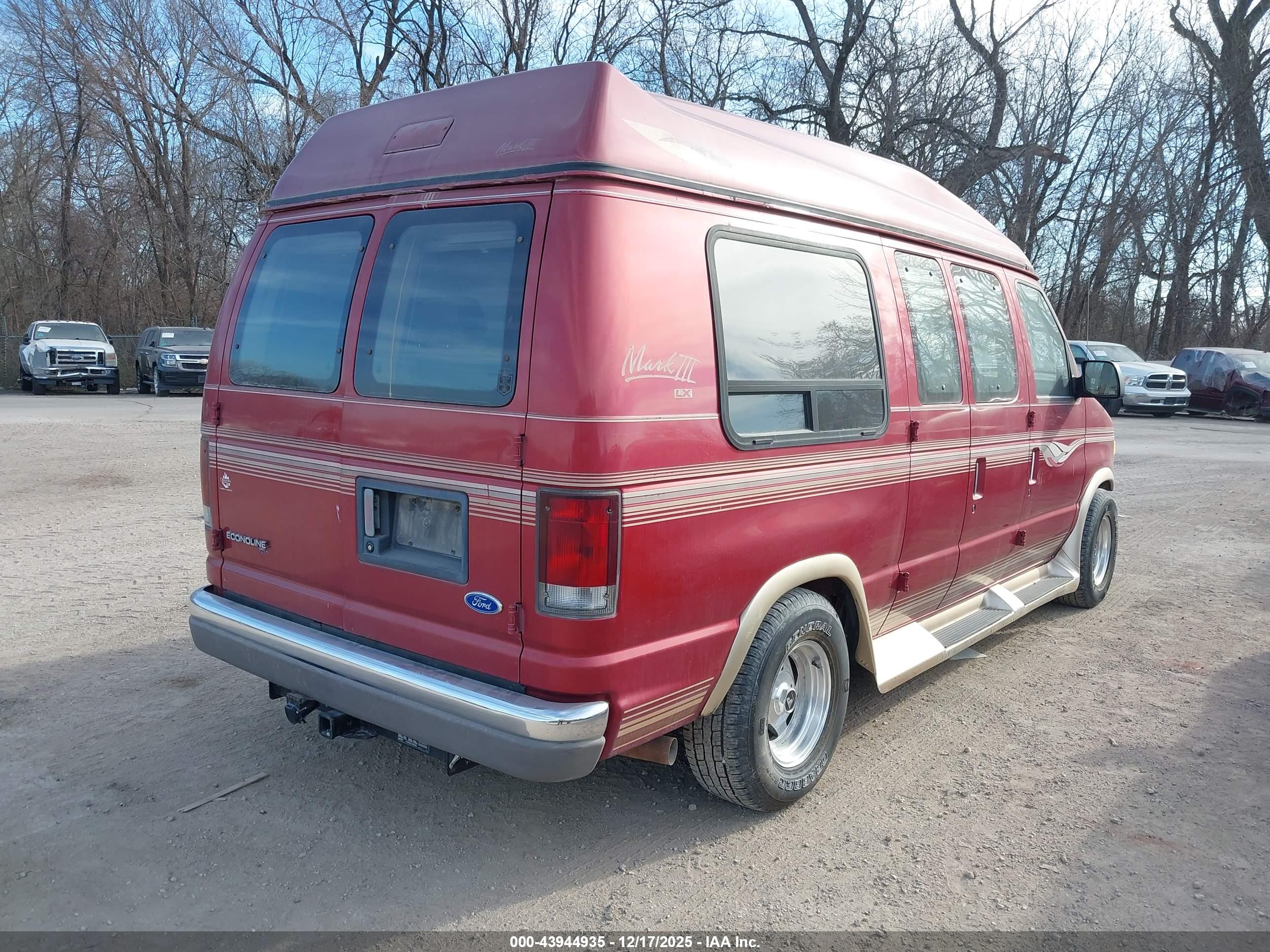 FORD ECONOLINE image 4