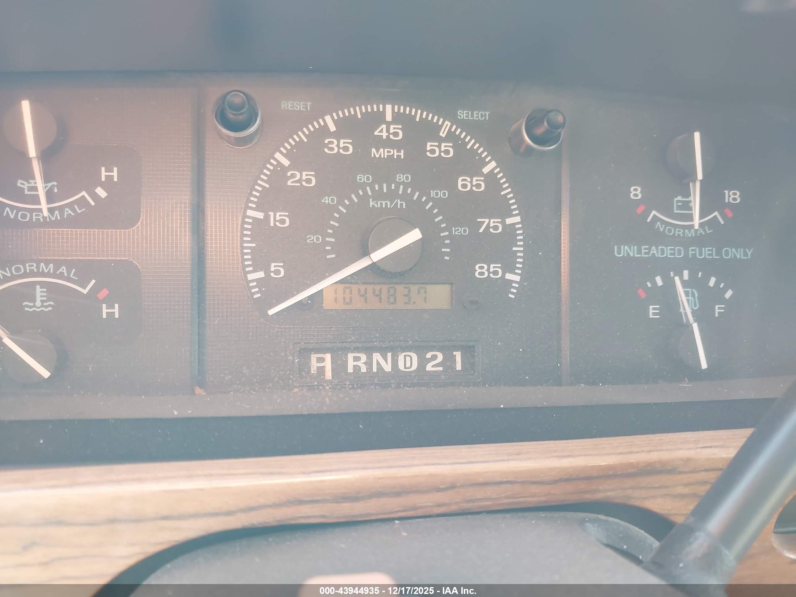 FORD ECONOLINE image 7