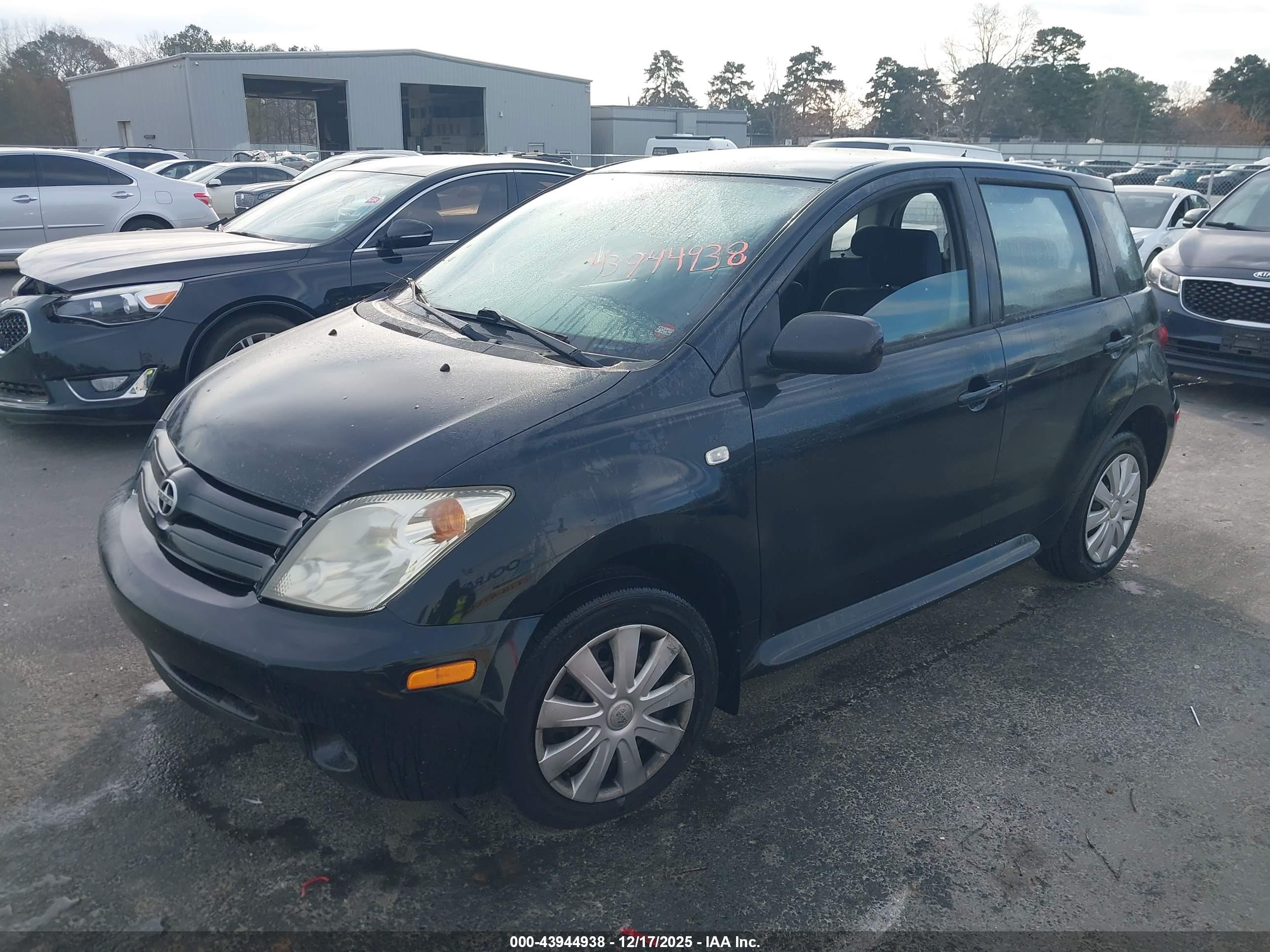 SCION XA image 2