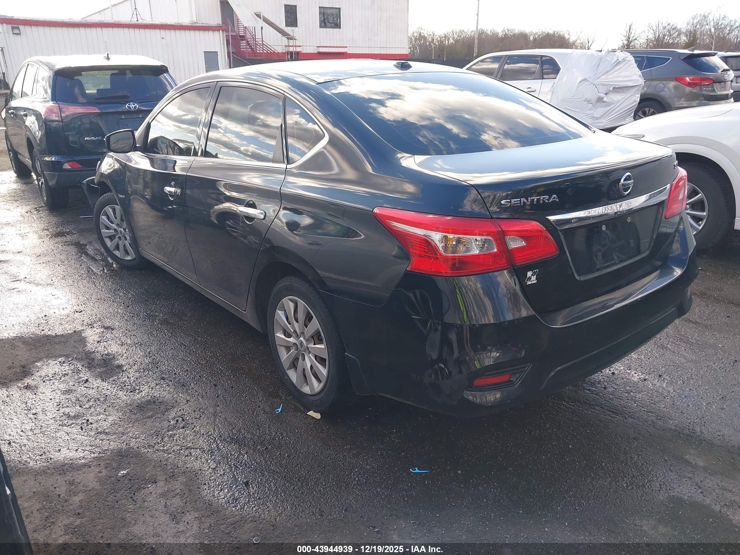 NISSAN SENTRA image 3