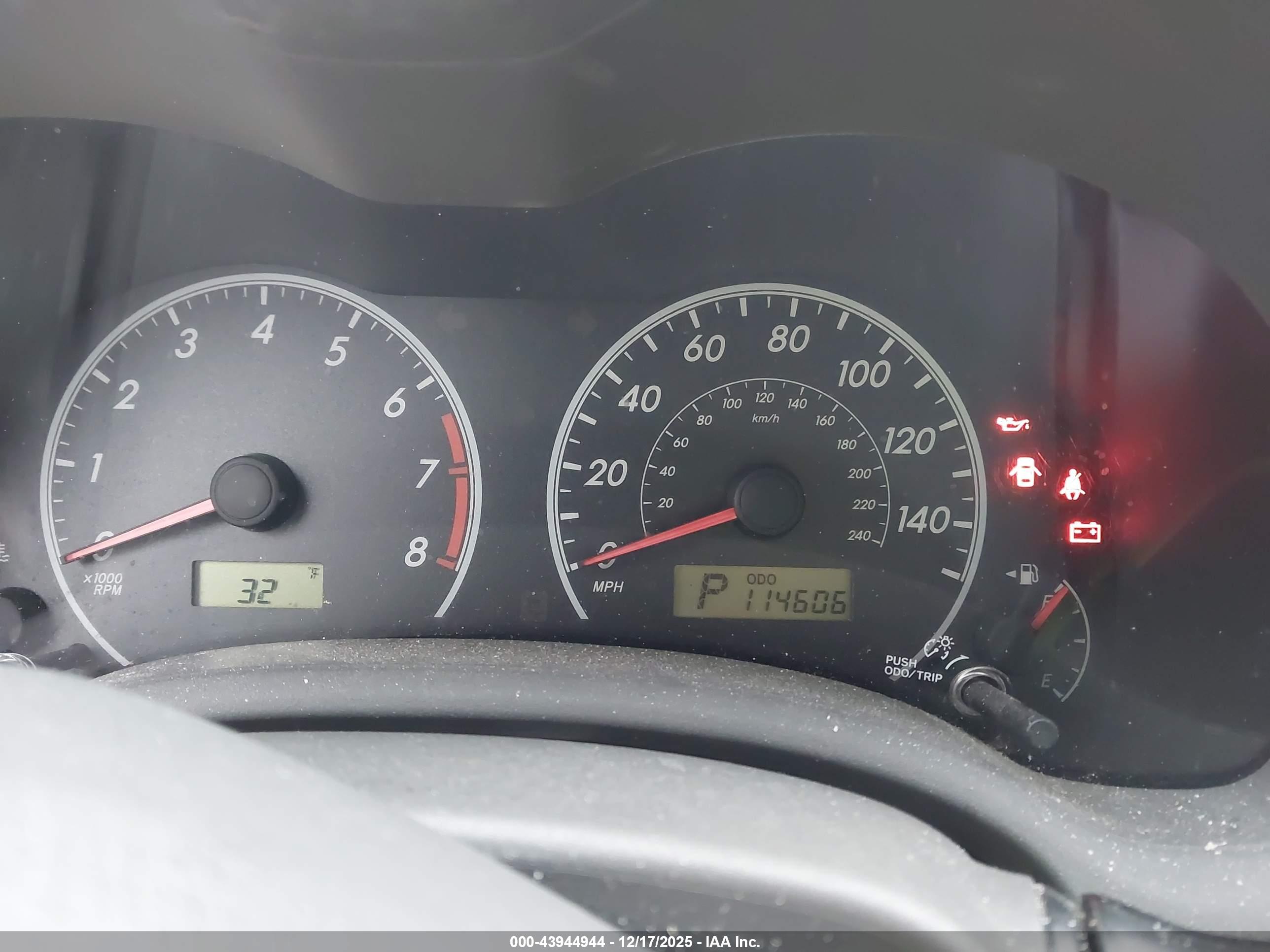 TOYOTA COROLLA image 7