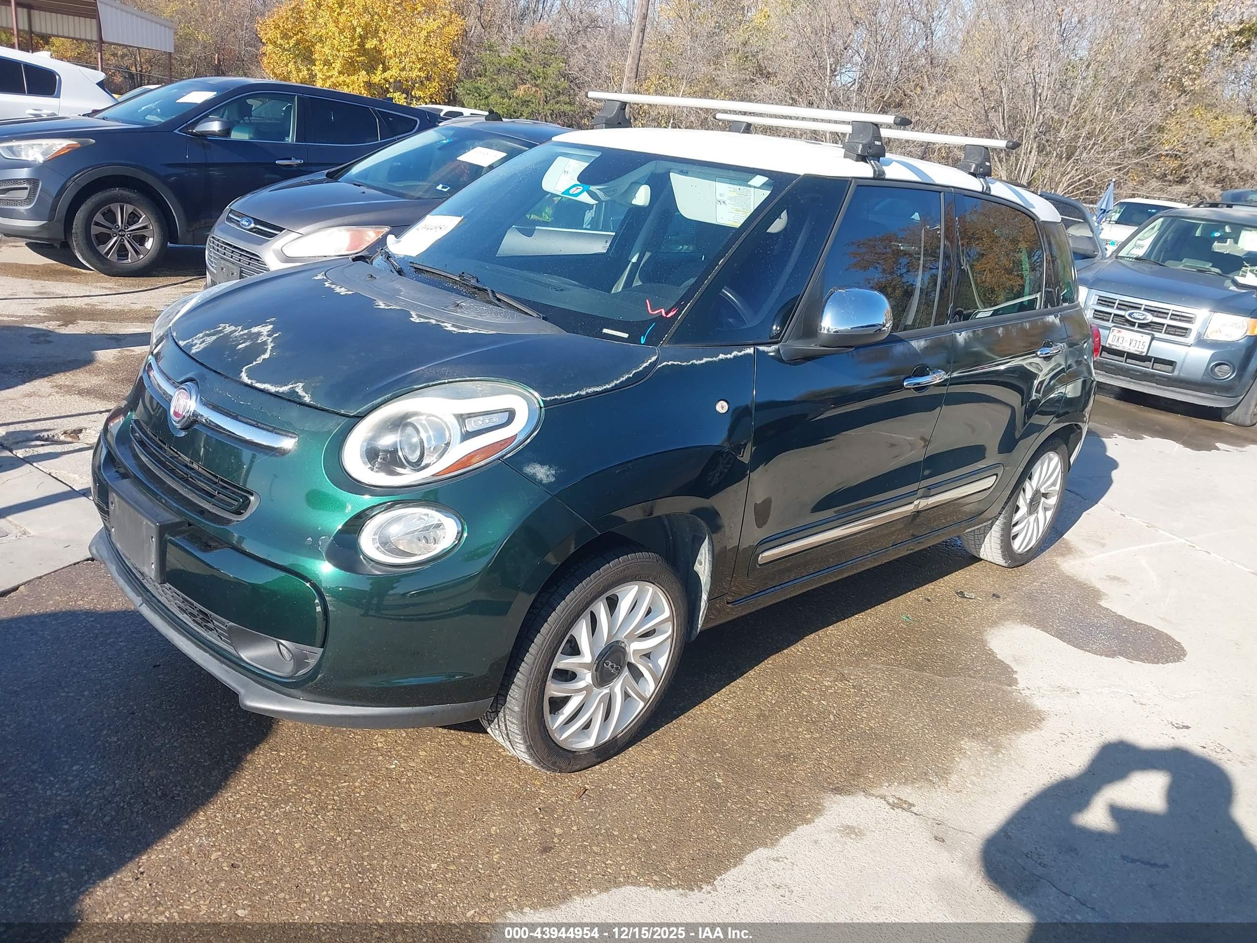 FIAT 500L image 2
