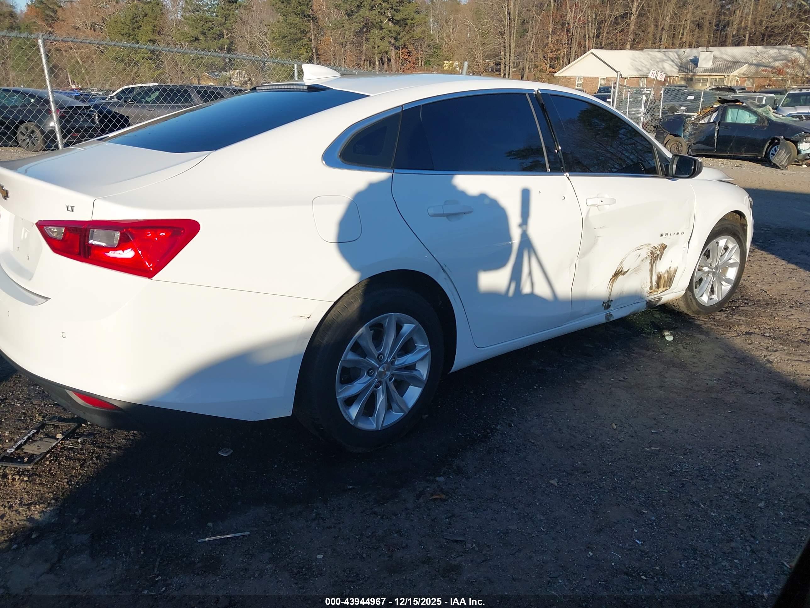 CHEVROLET MALIBU image 4