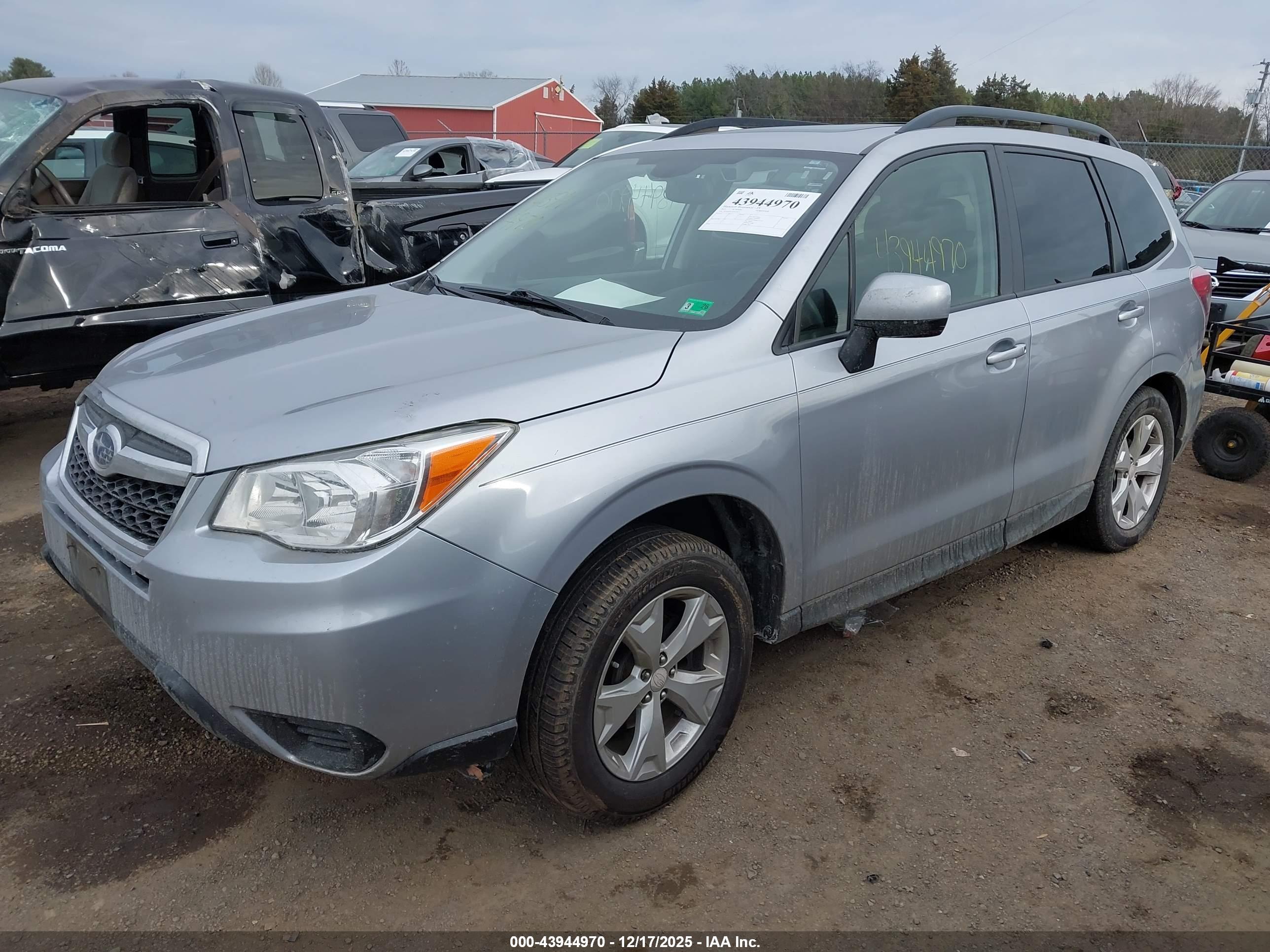 SUBARU FORESTER image 2