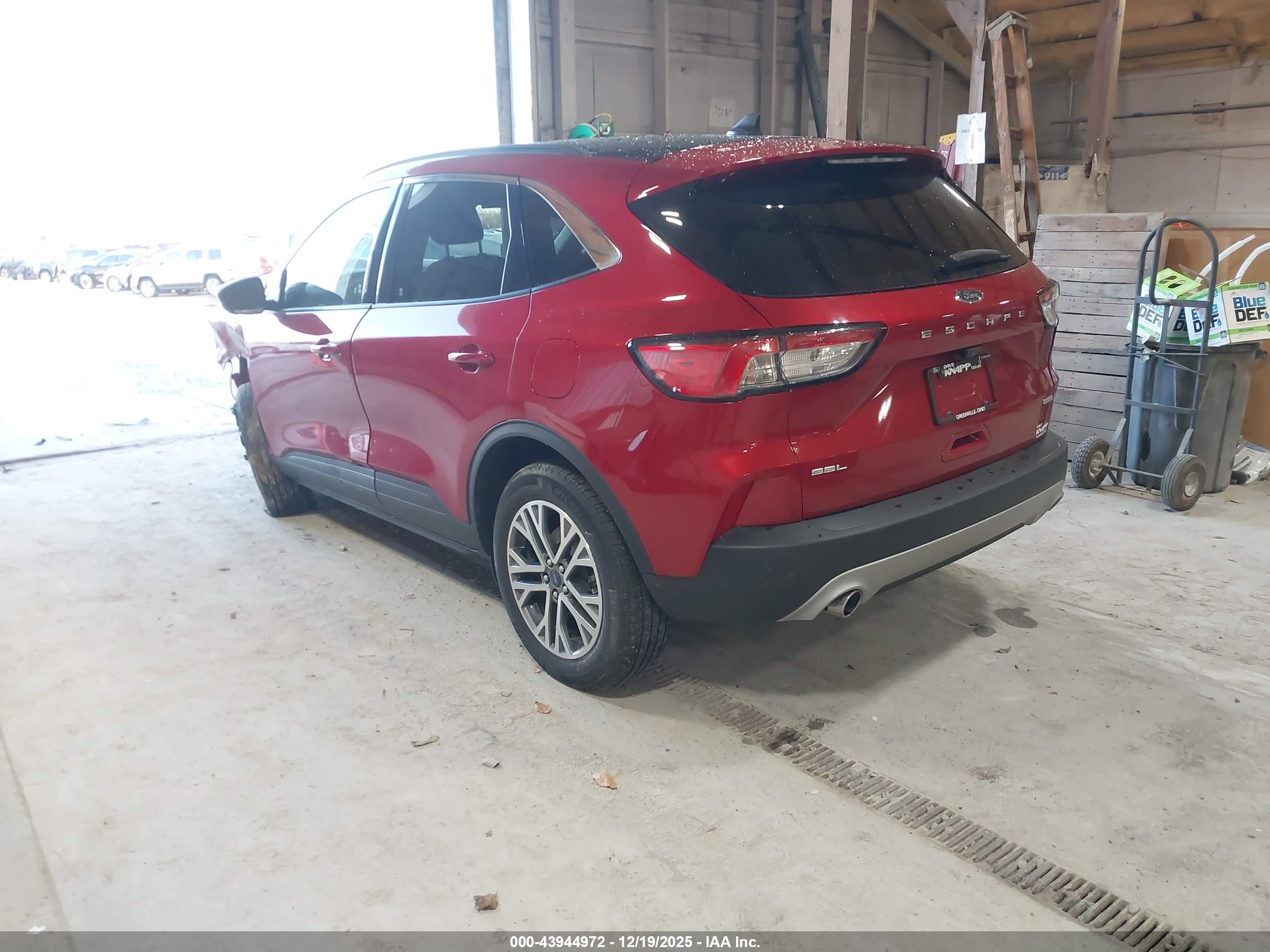 FORD ESCAPE image 3