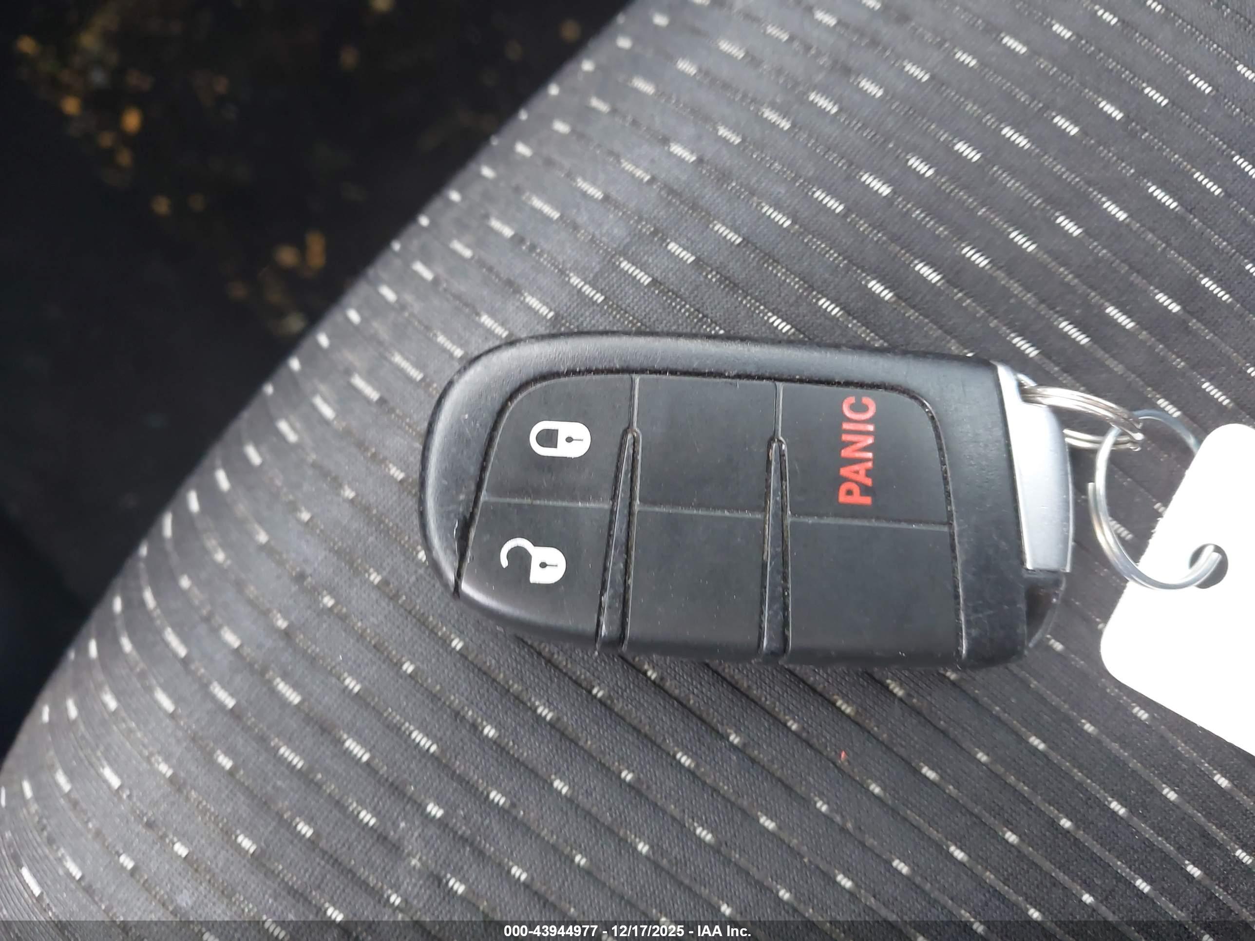 DODGE JOURNEY image 11