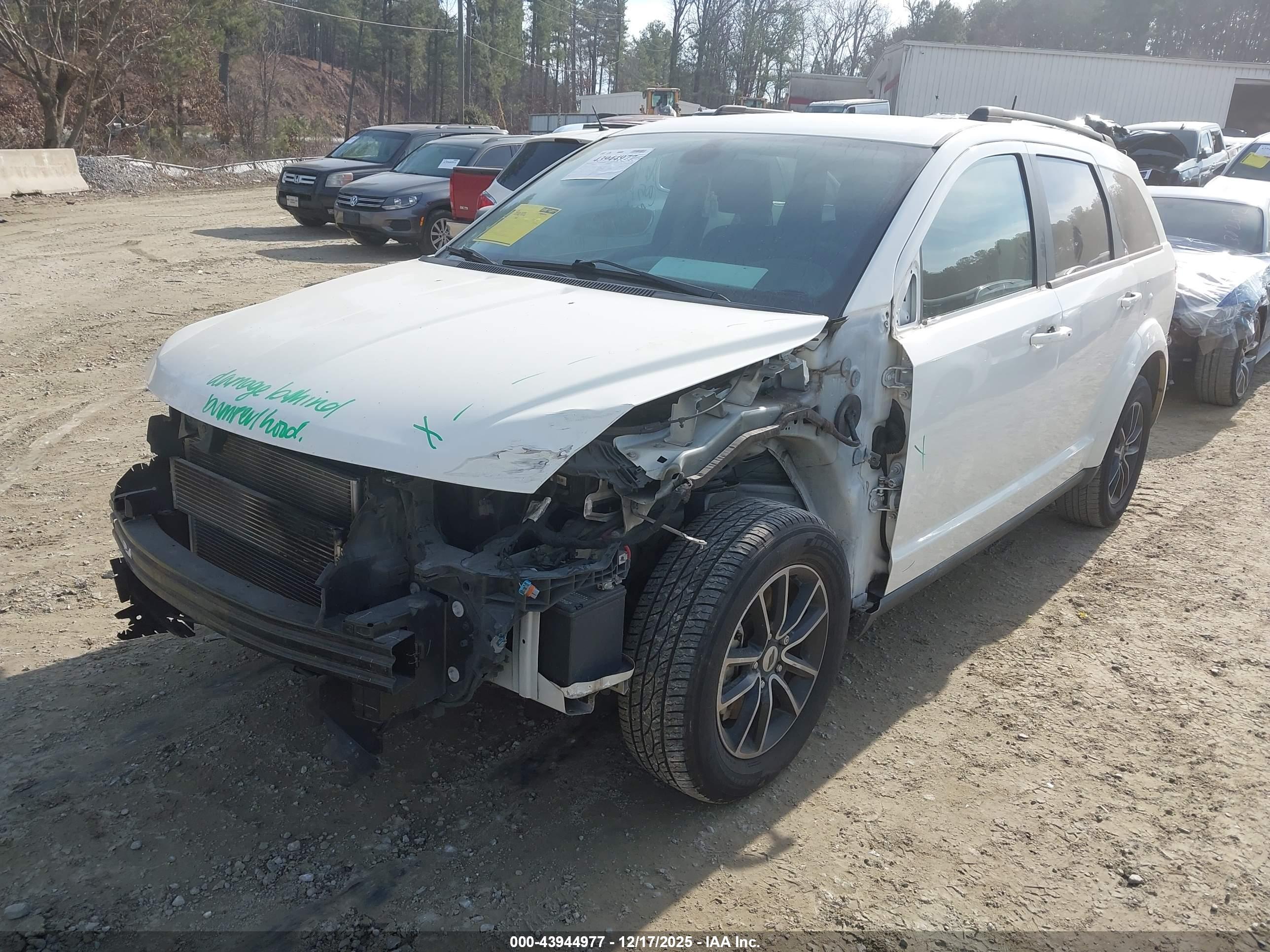 DODGE JOURNEY image 2