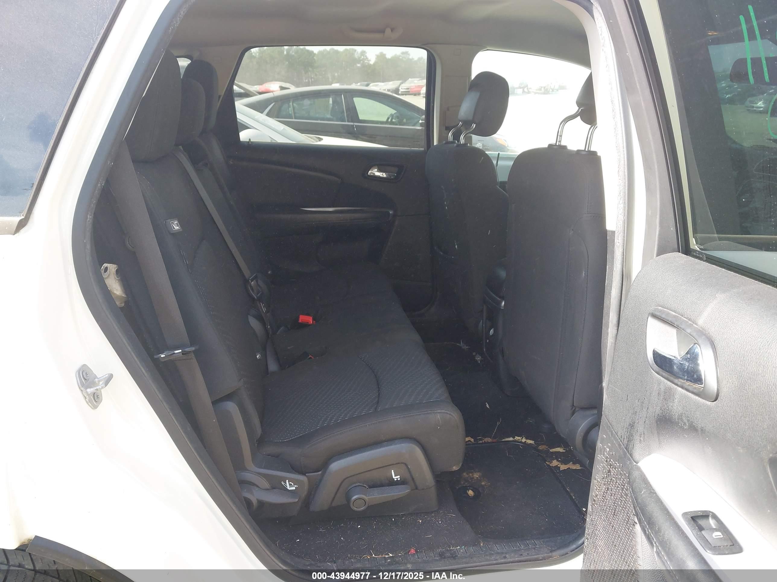 DODGE JOURNEY image 8