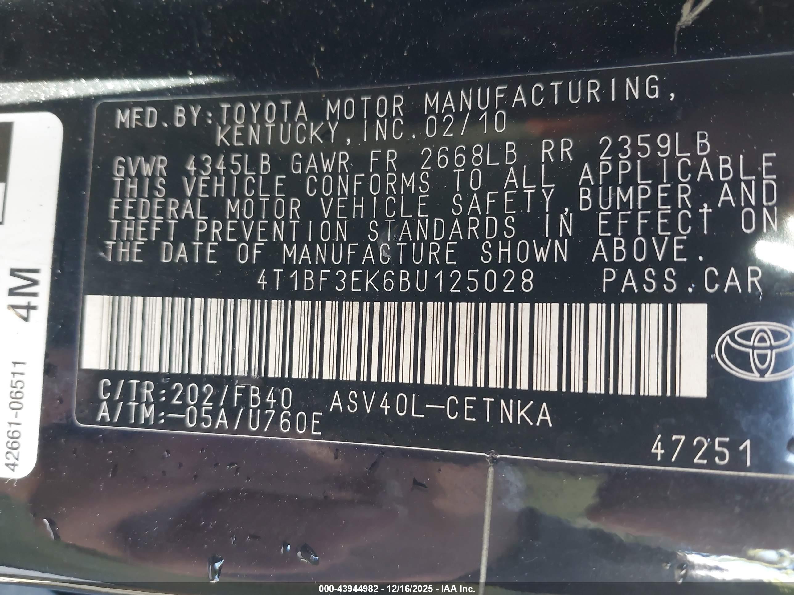 TOYOTA CAMRY image 9