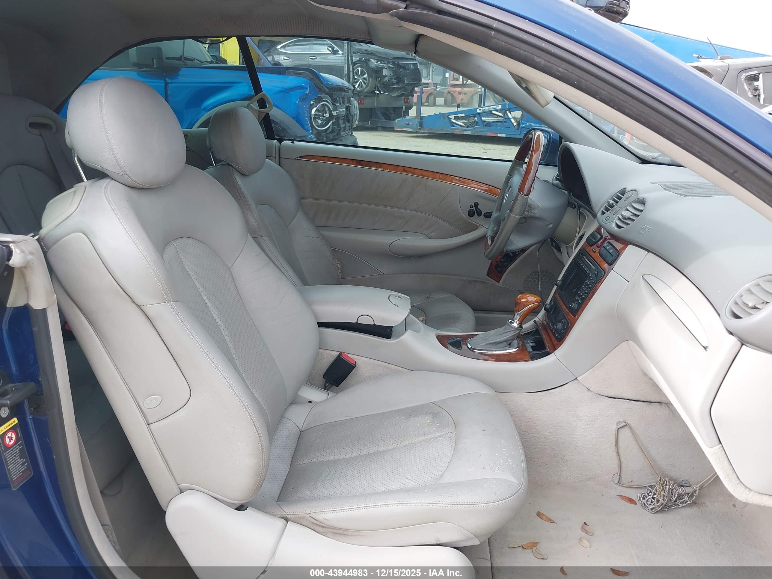 MERCEDES-BENZ CLK image 5