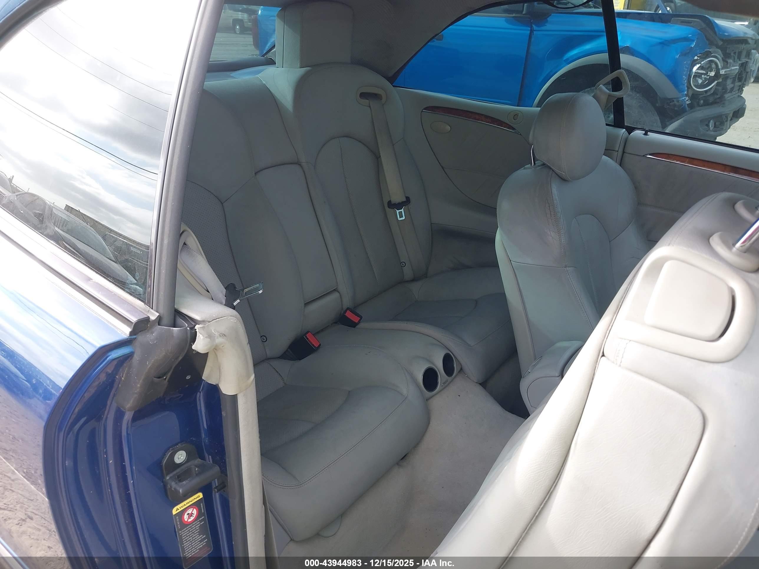 MERCEDES-BENZ CLK image 8