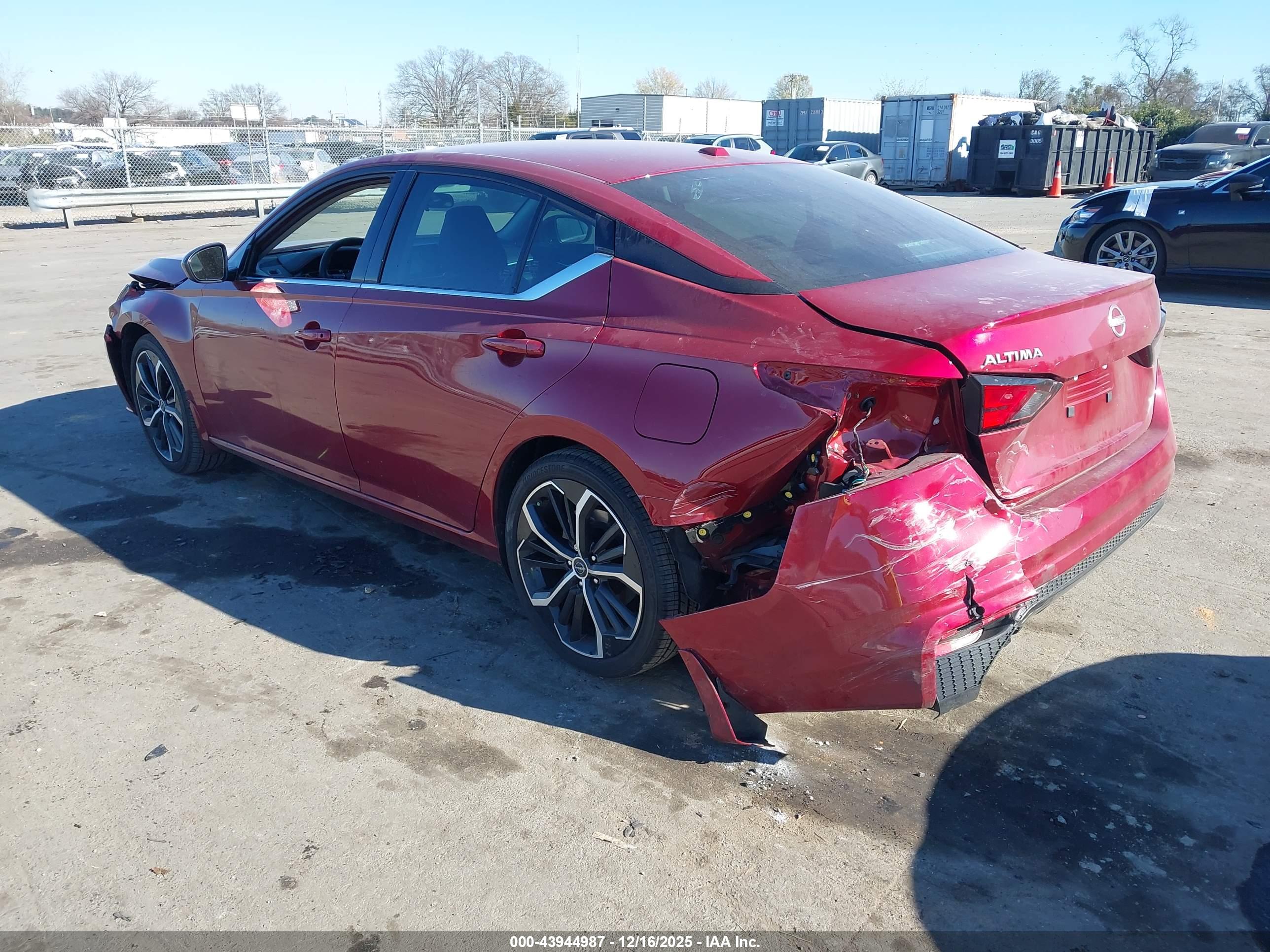 NISSAN ALTIMA image 3