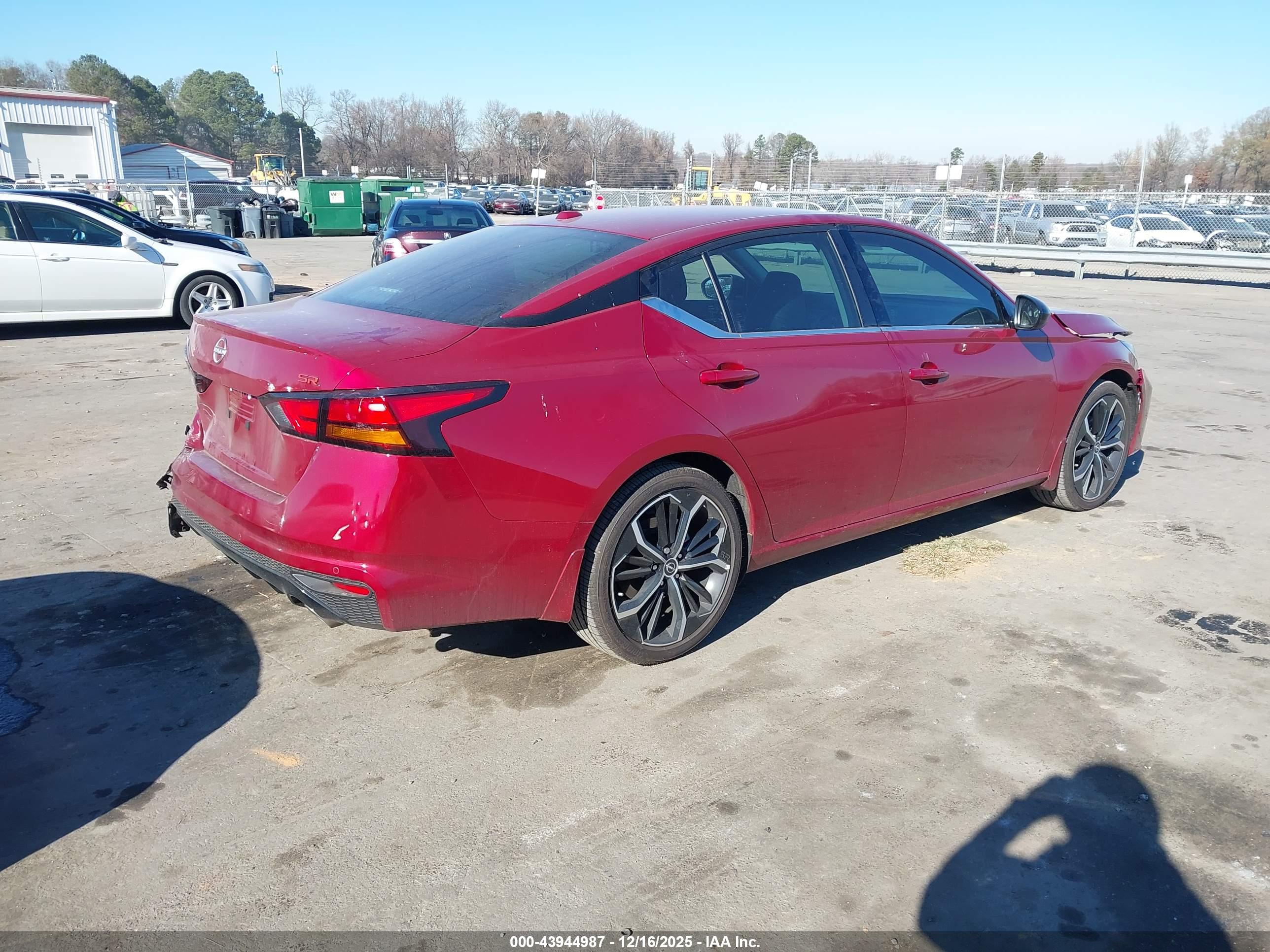 NISSAN ALTIMA image 4