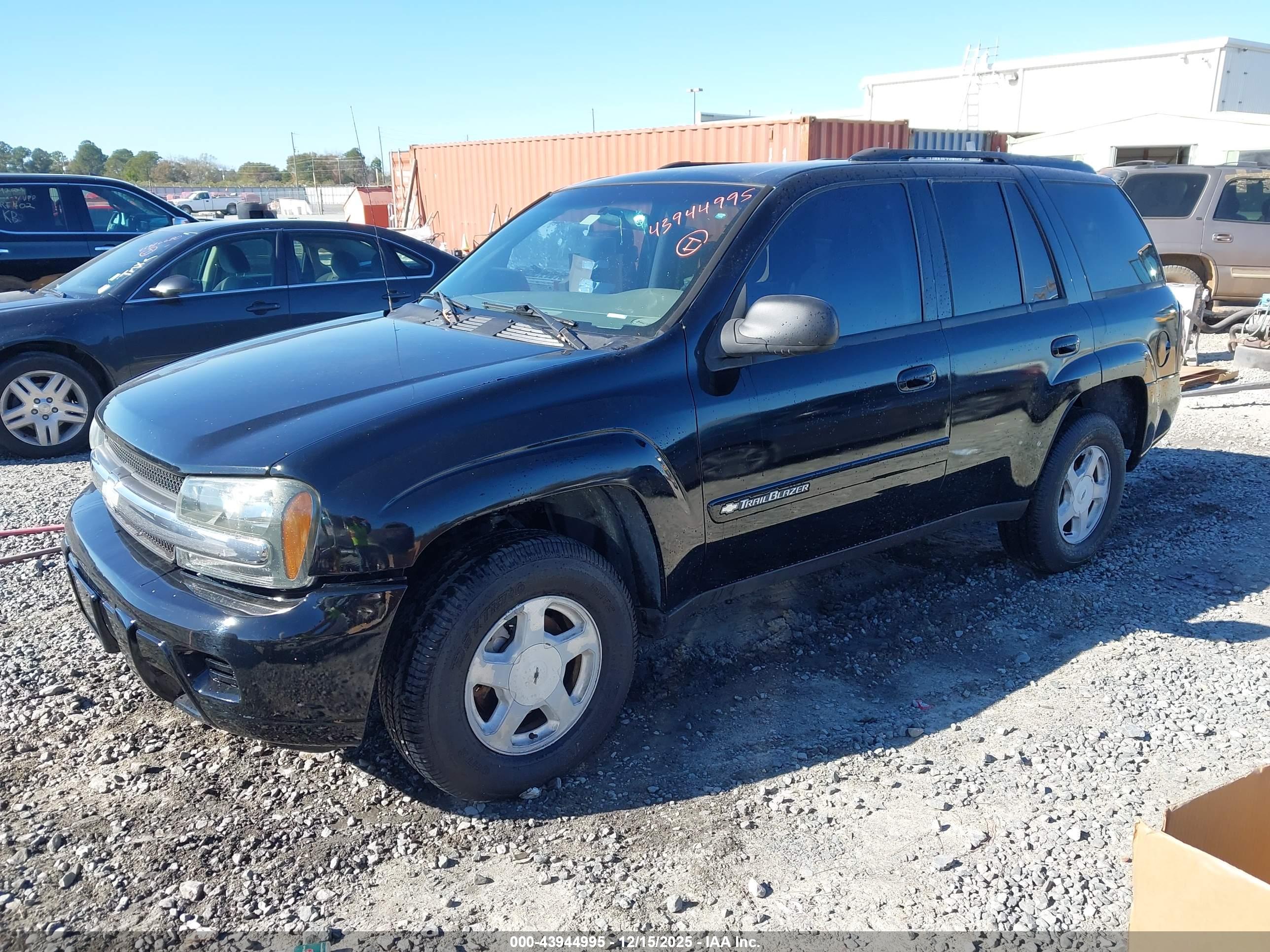 CHEVROLET TRAILBLAZER image 2