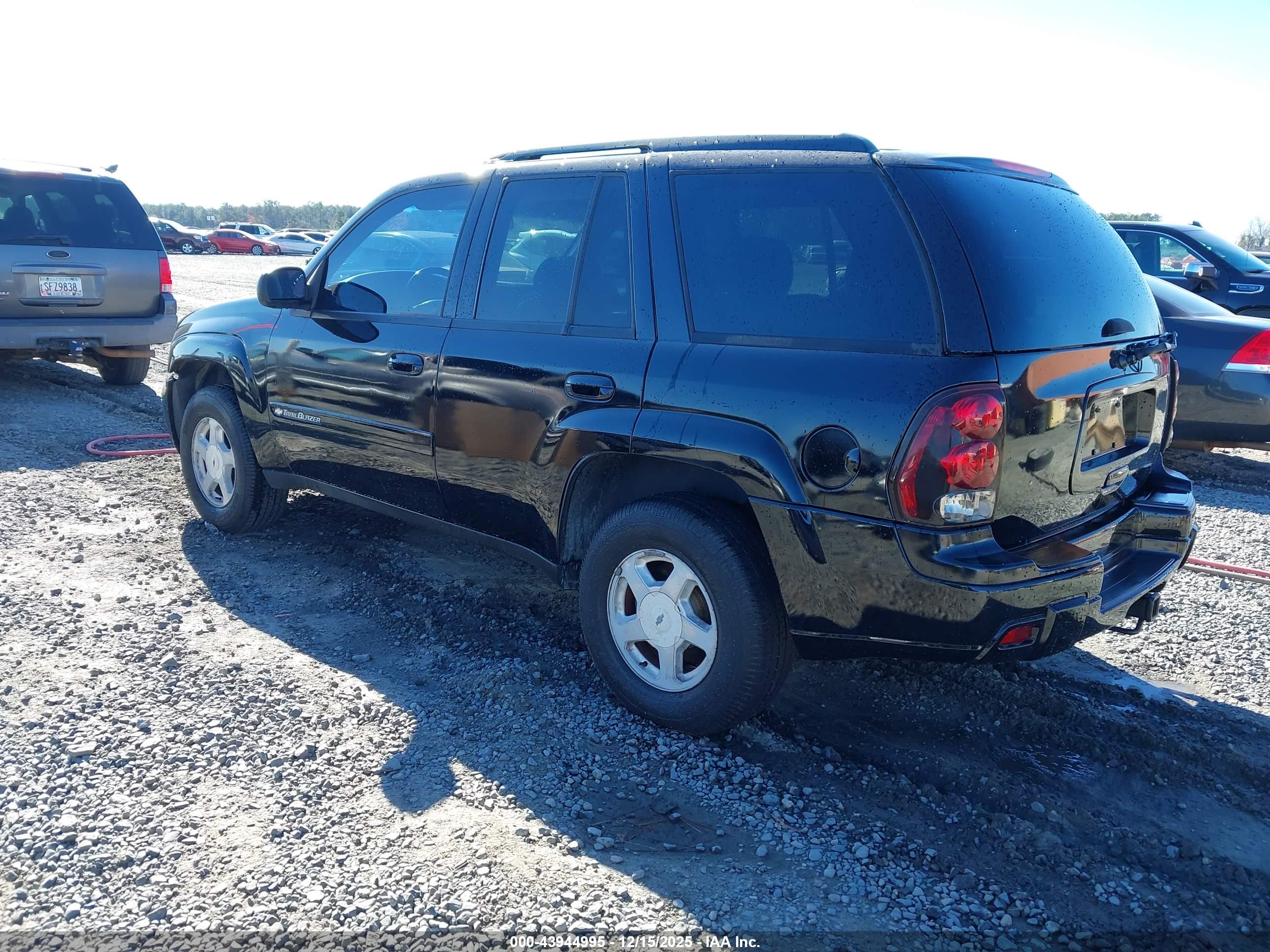 CHEVROLET TRAILBLAZER image 3