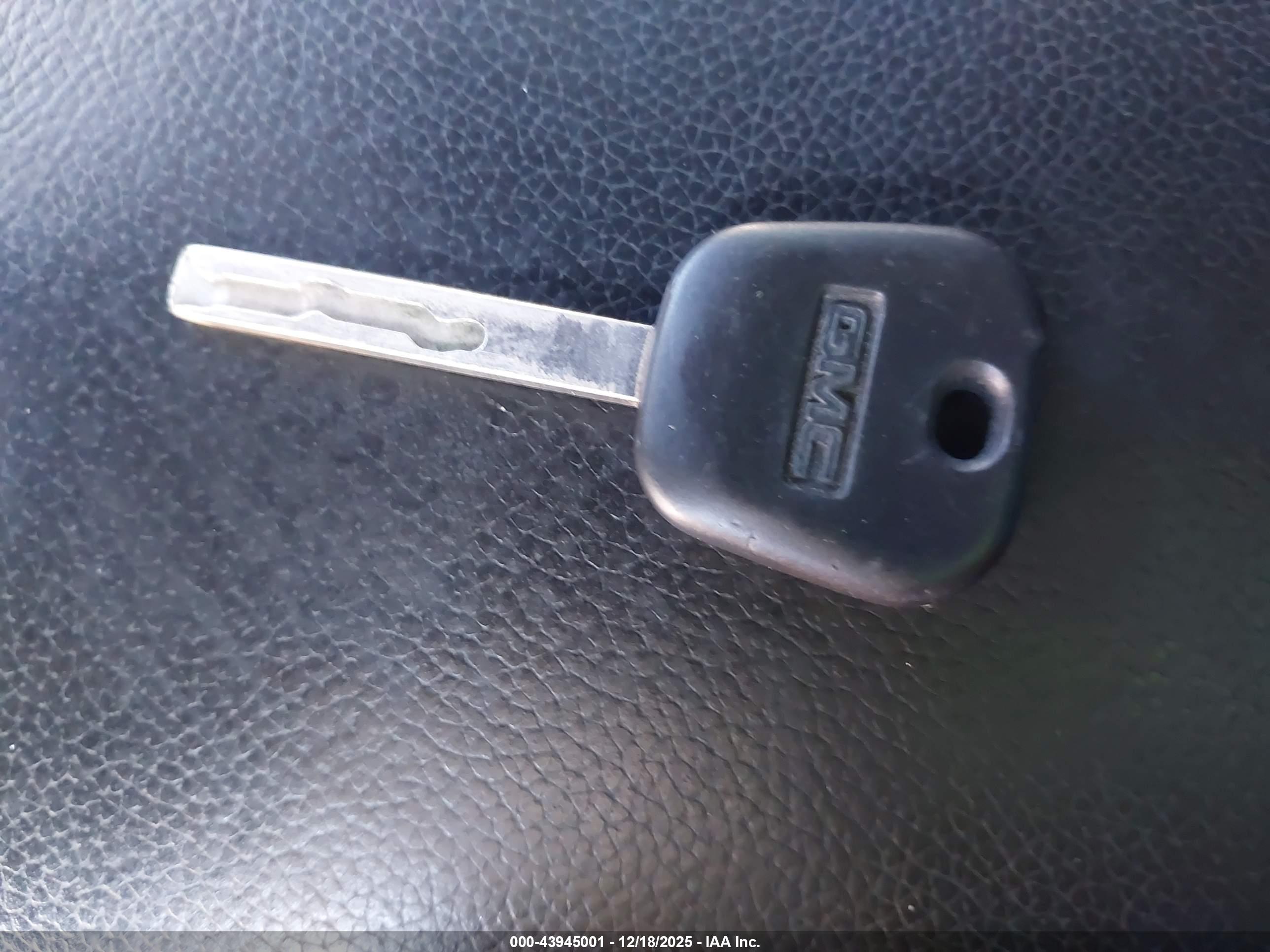 GMC SIERRA image 11