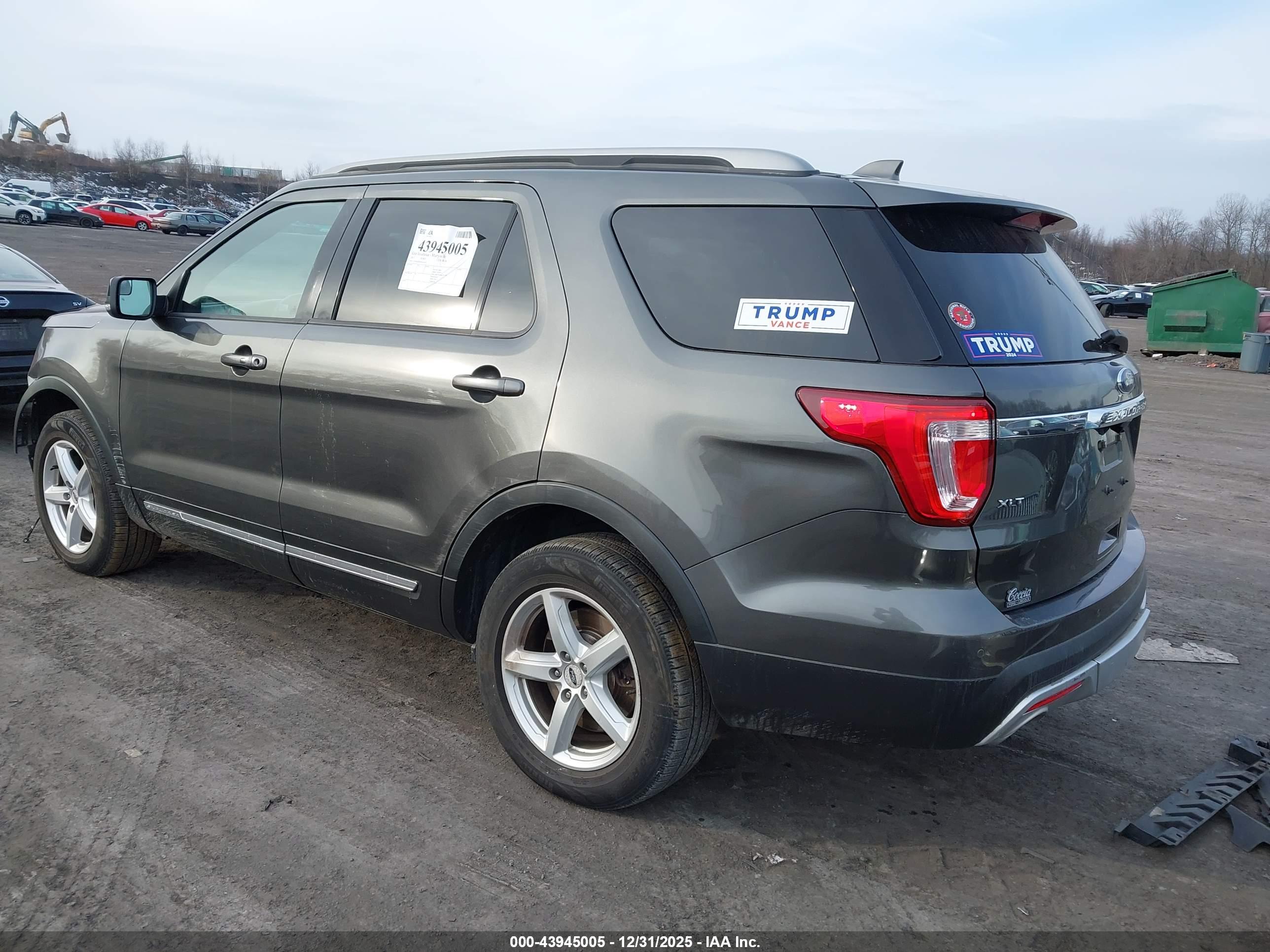 FORD EXPLORER image 3