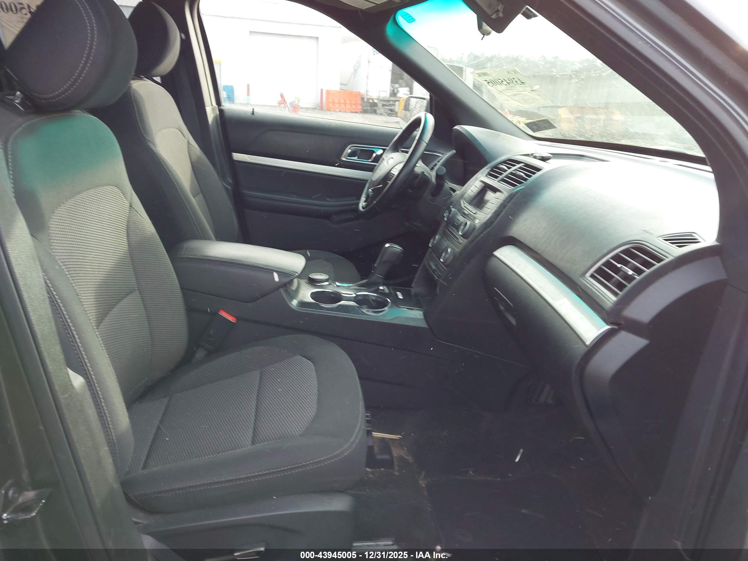 FORD EXPLORER image 5