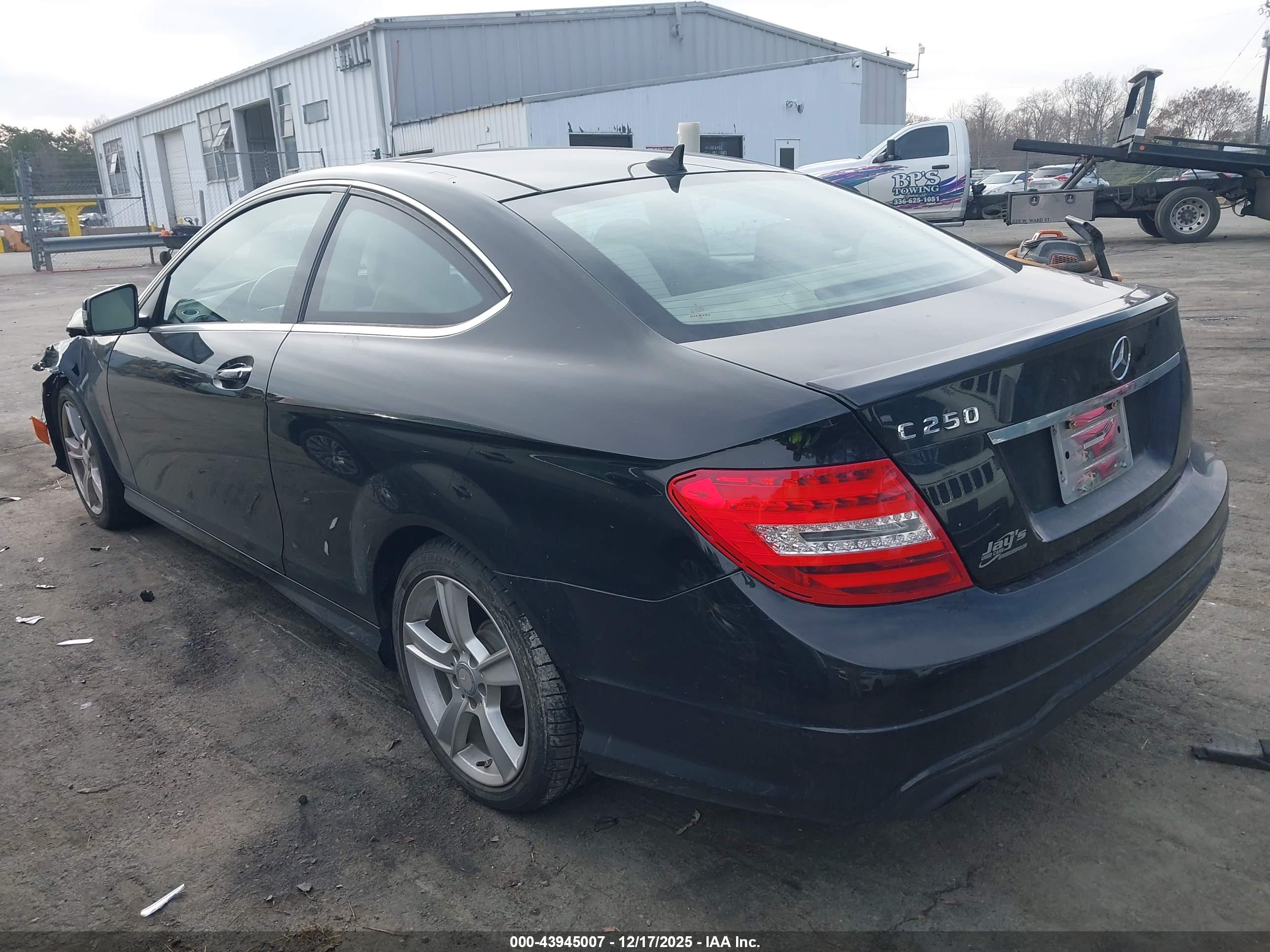 MERCEDES-BENZ C image 3