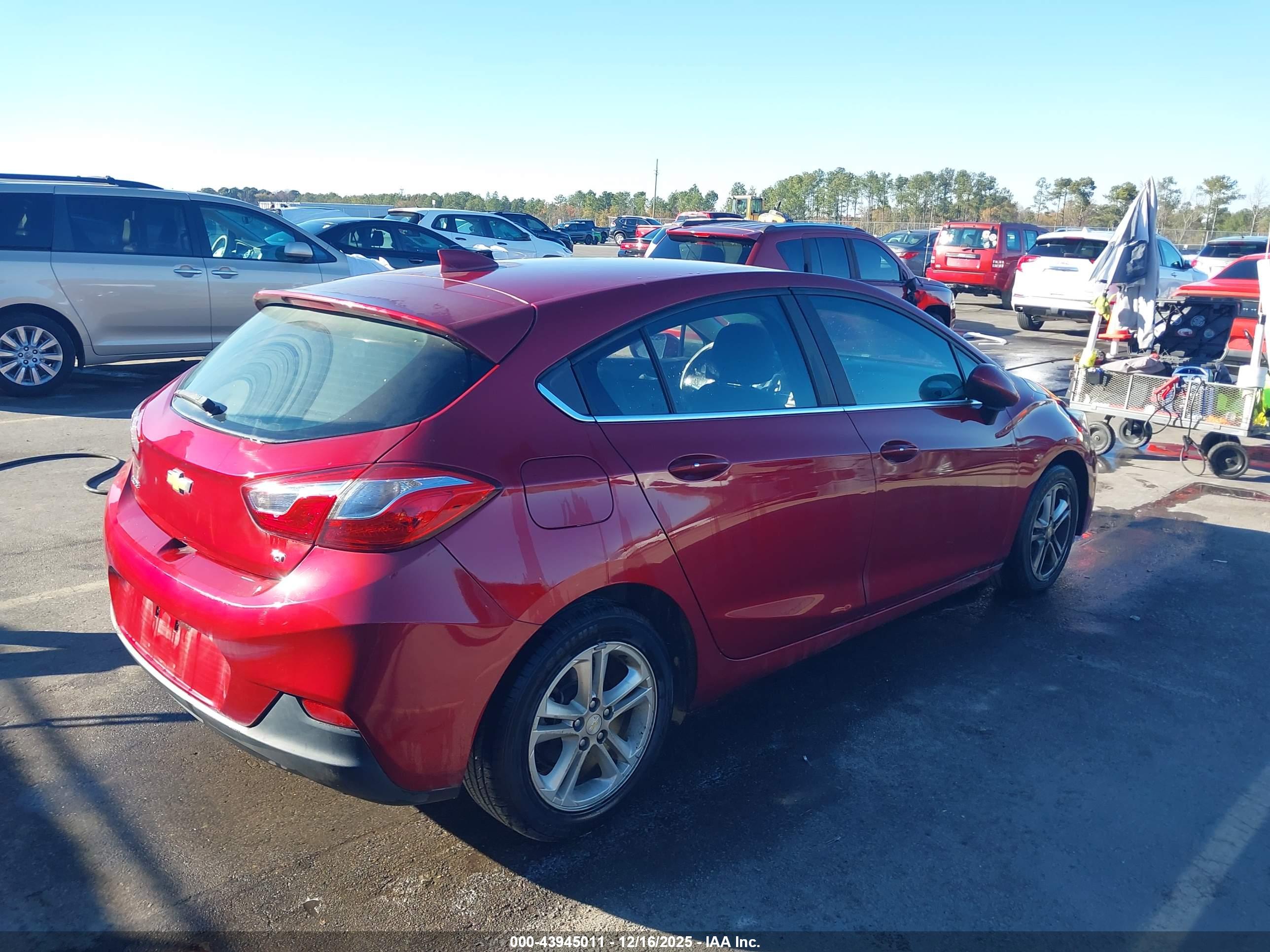 CHEVROLET CRUZE image 4