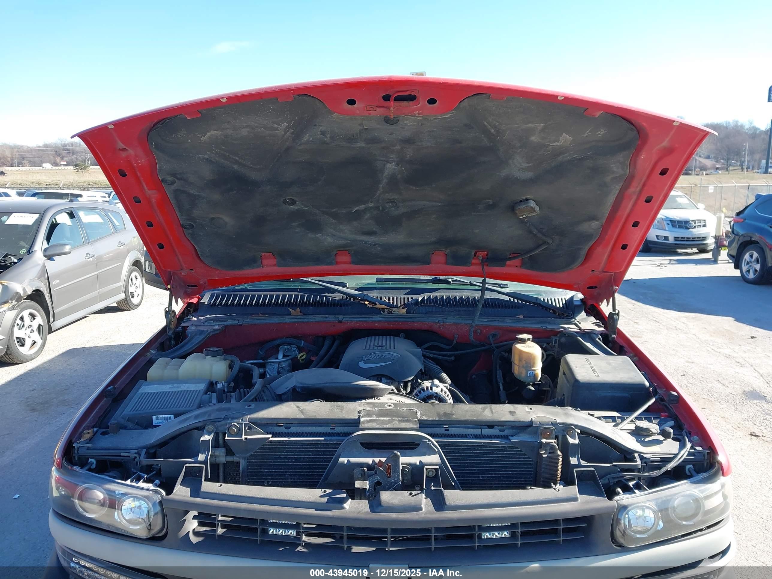 CHEVROLET SILVERADO image 10
