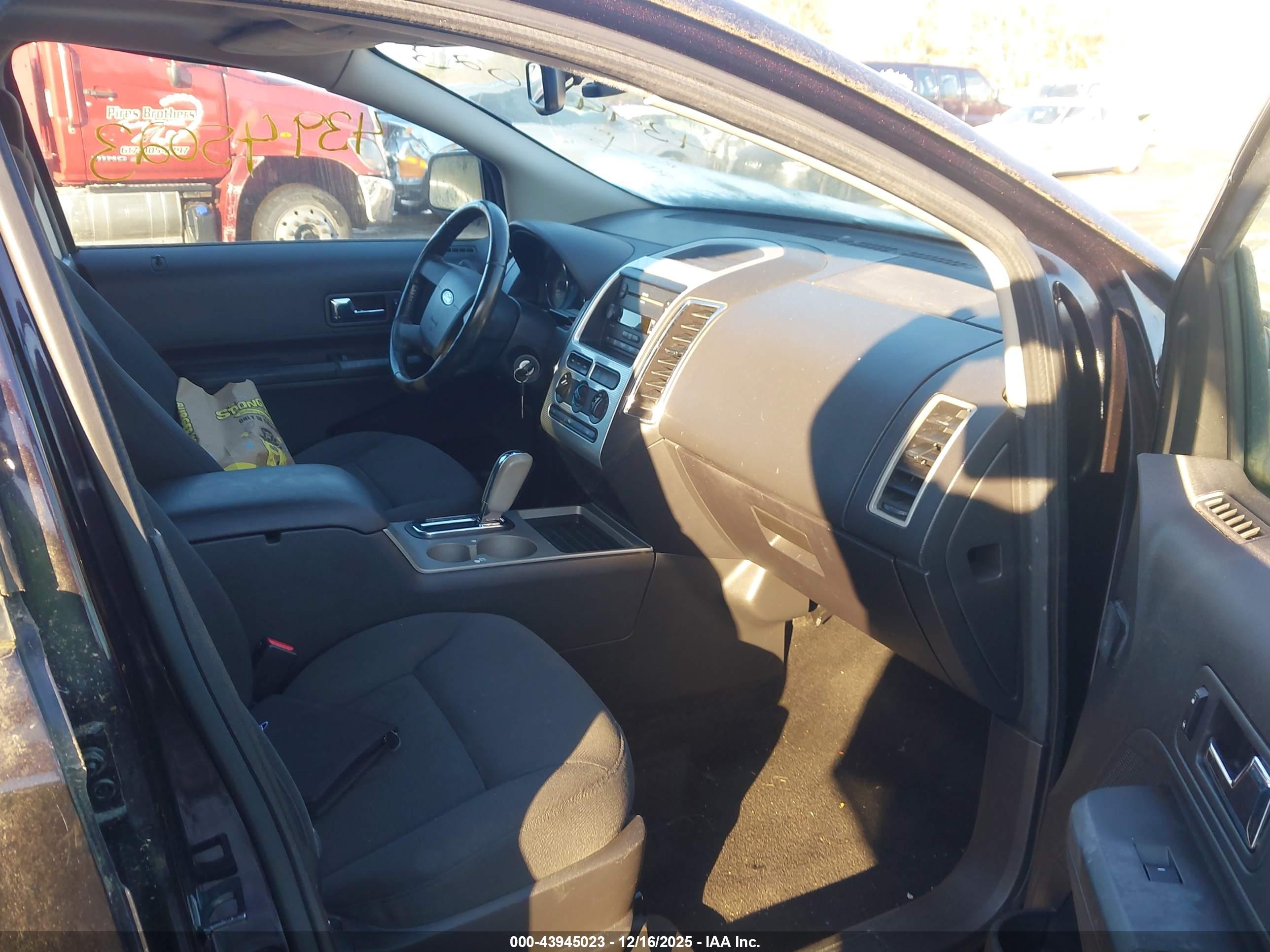 FORD EDGE image 5
