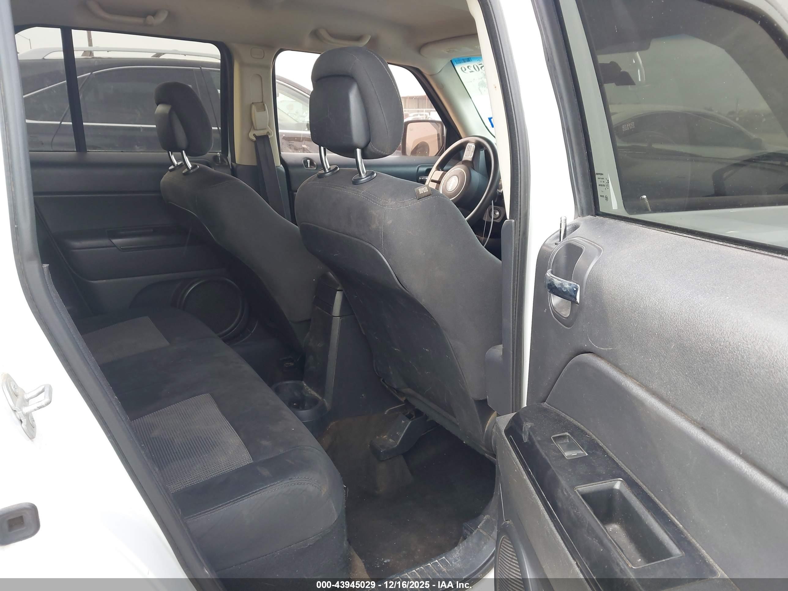 JEEP PATRIOT image 8