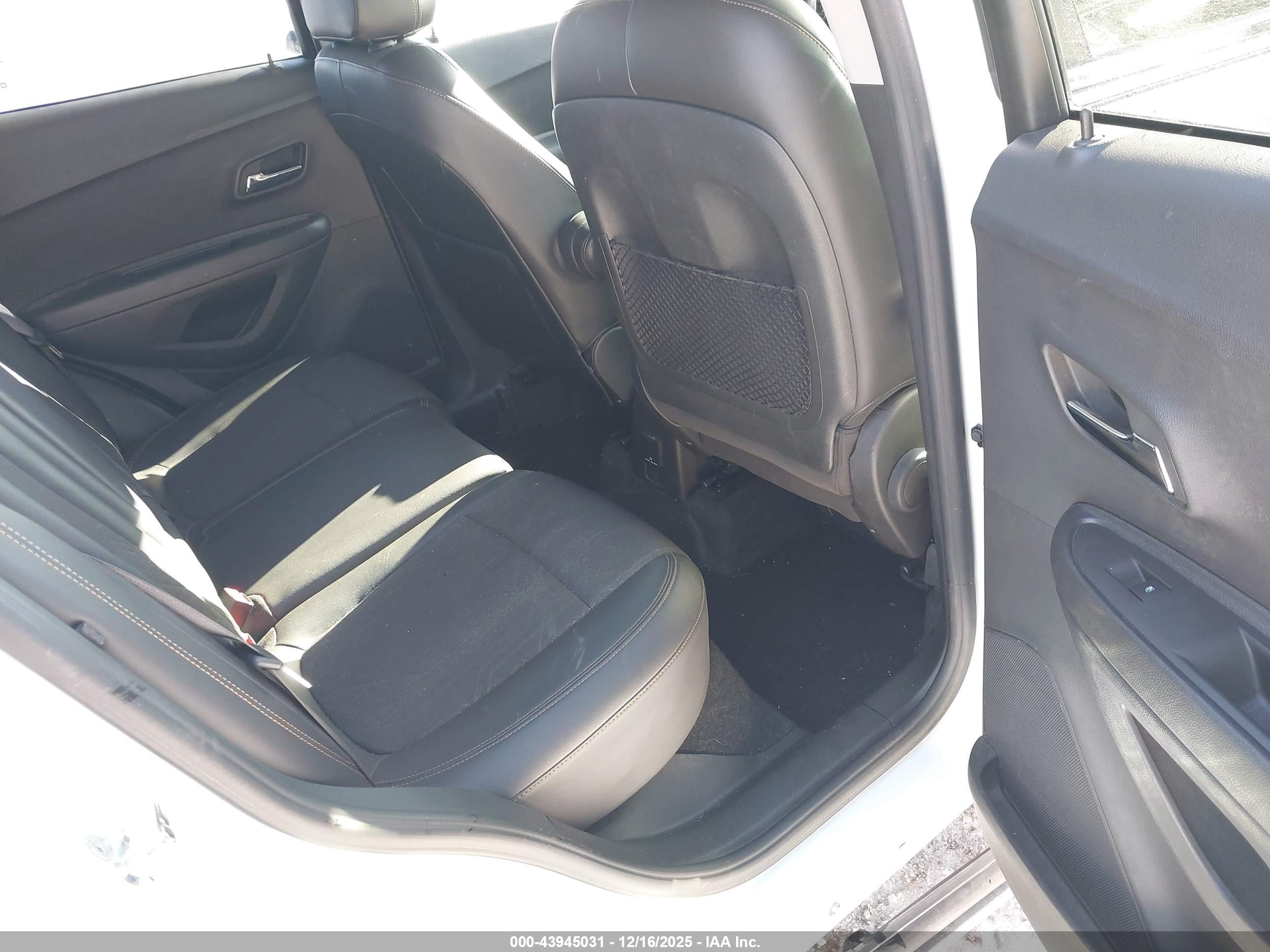 CHEVROLET TRAX image 8