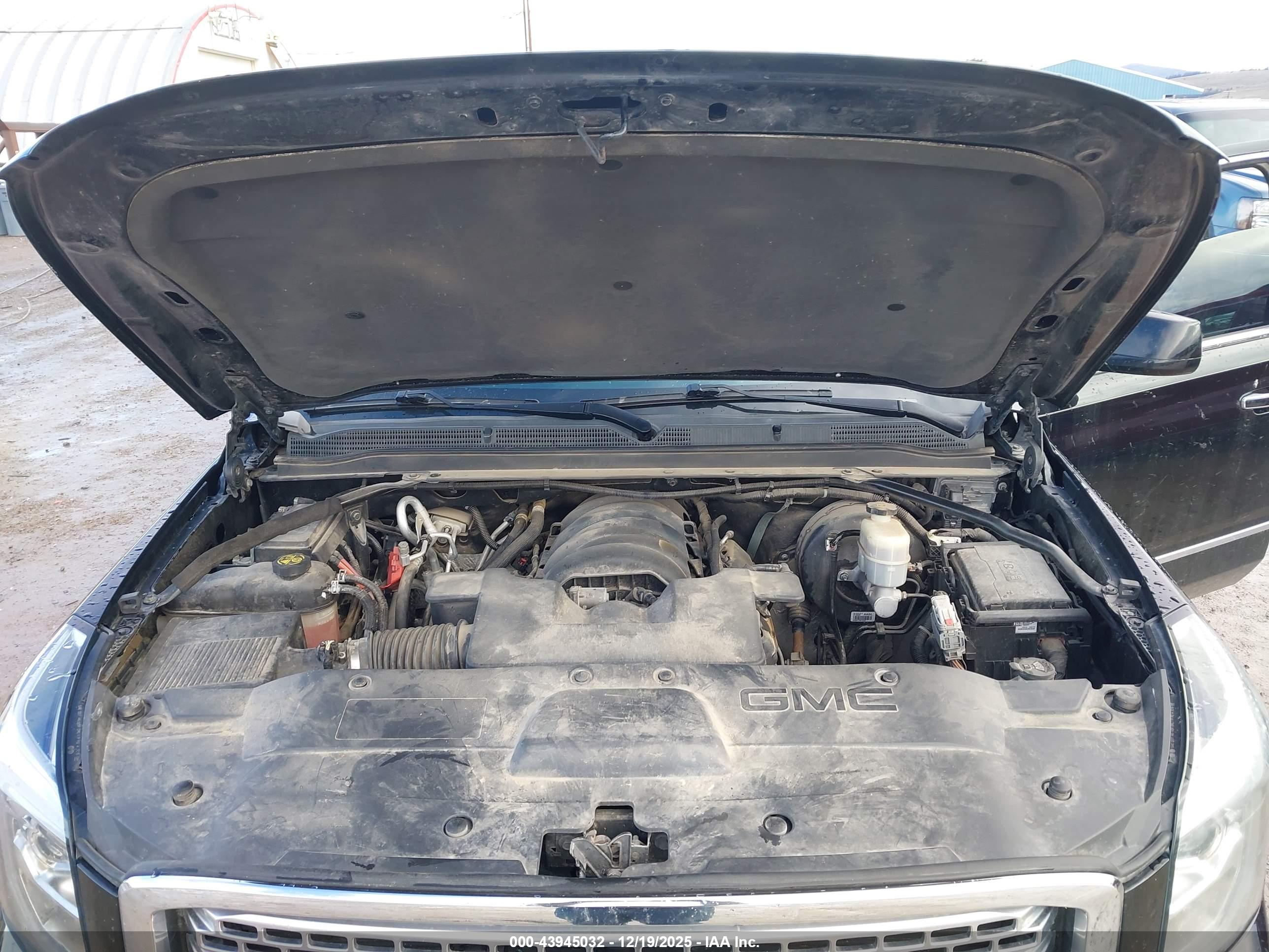 GMC YUKON image 10