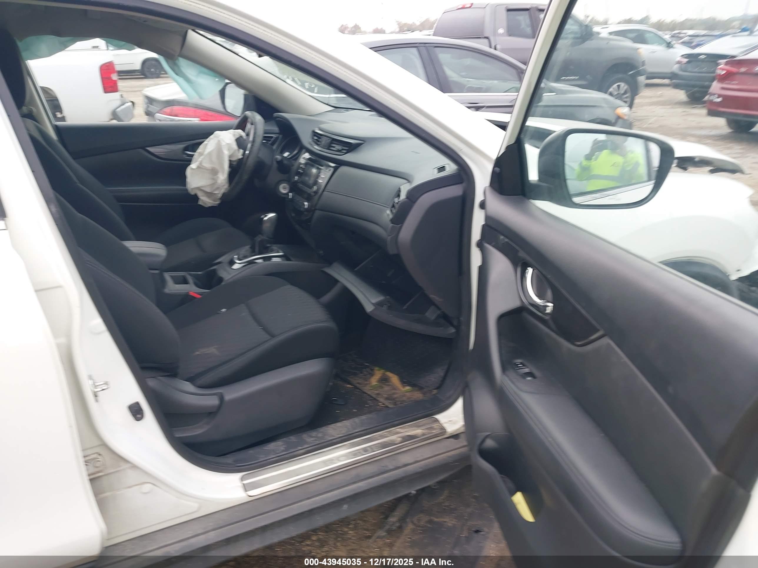 NISSAN ROGUE image 5