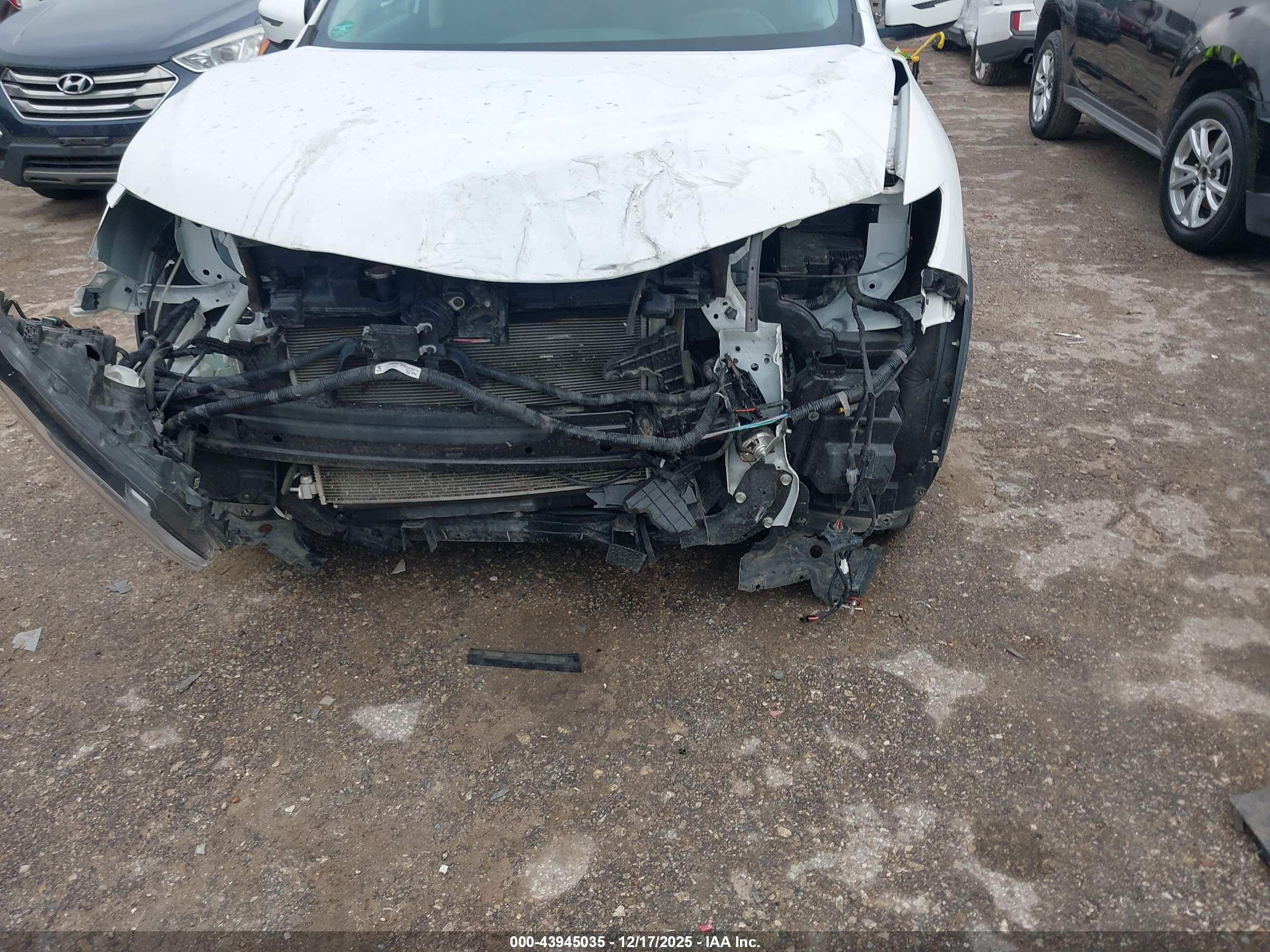 NISSAN ROGUE image 6