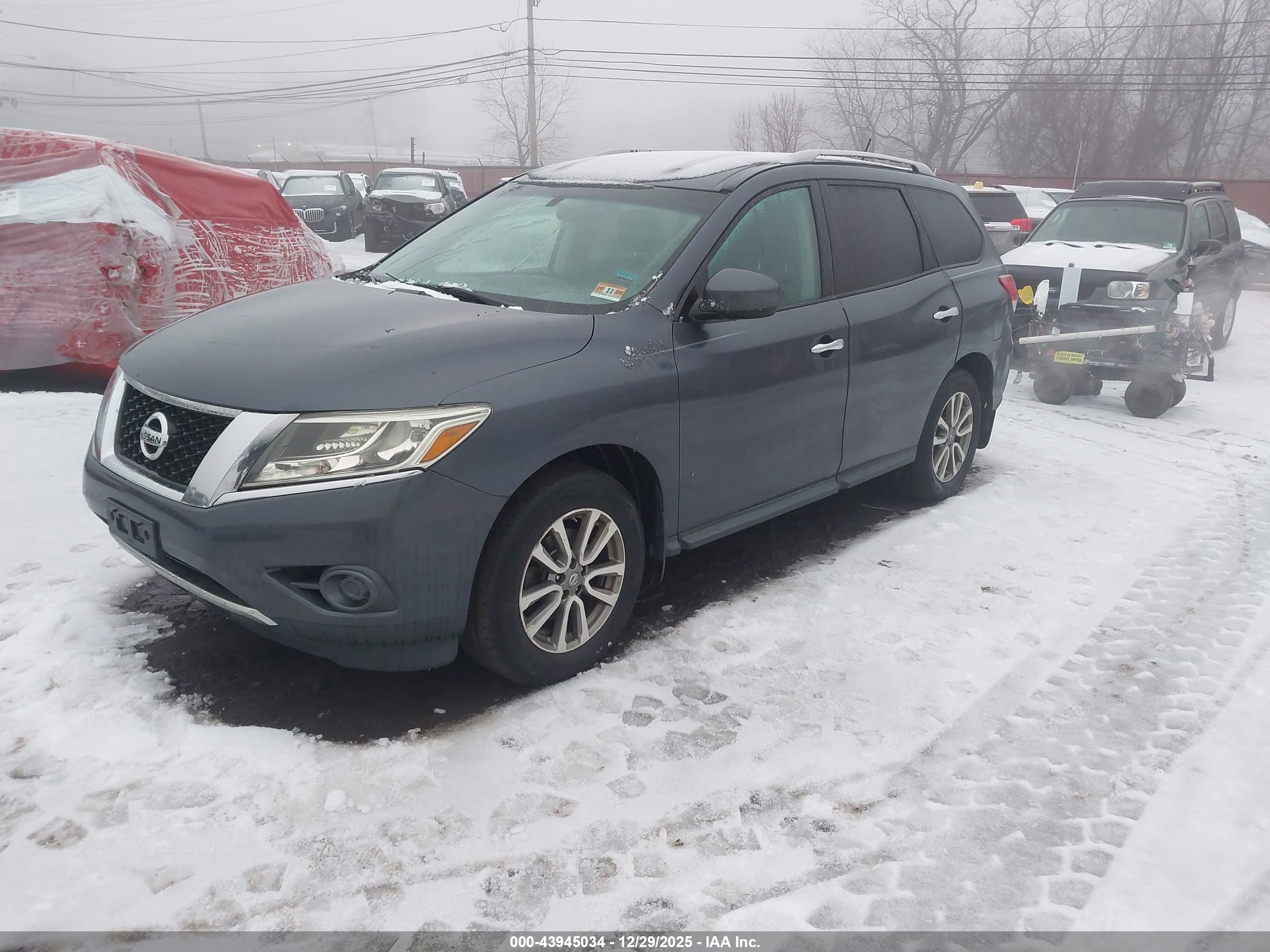 NISSAN PATHFINDER image 2