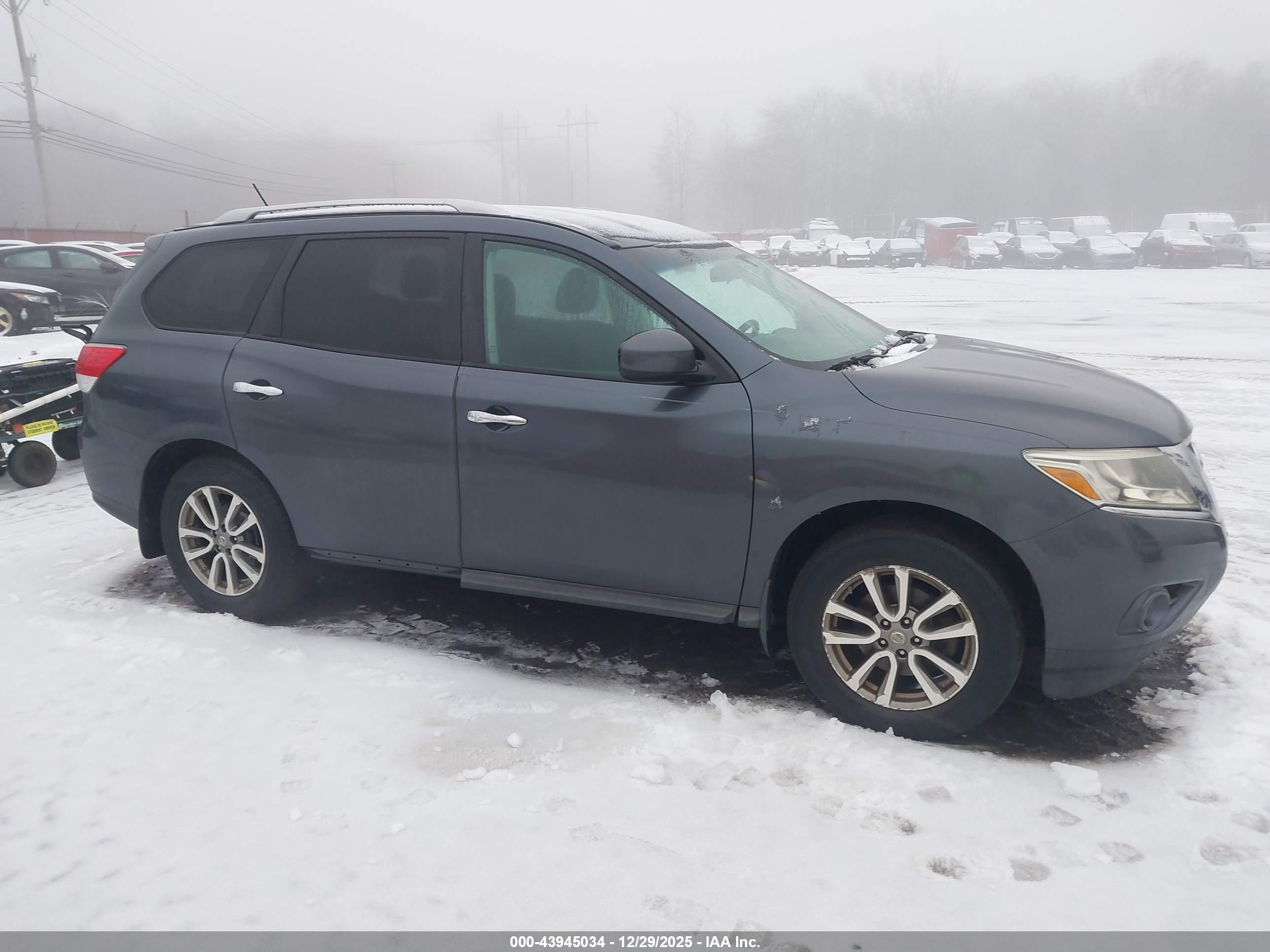 NISSAN PATHFINDER image 6