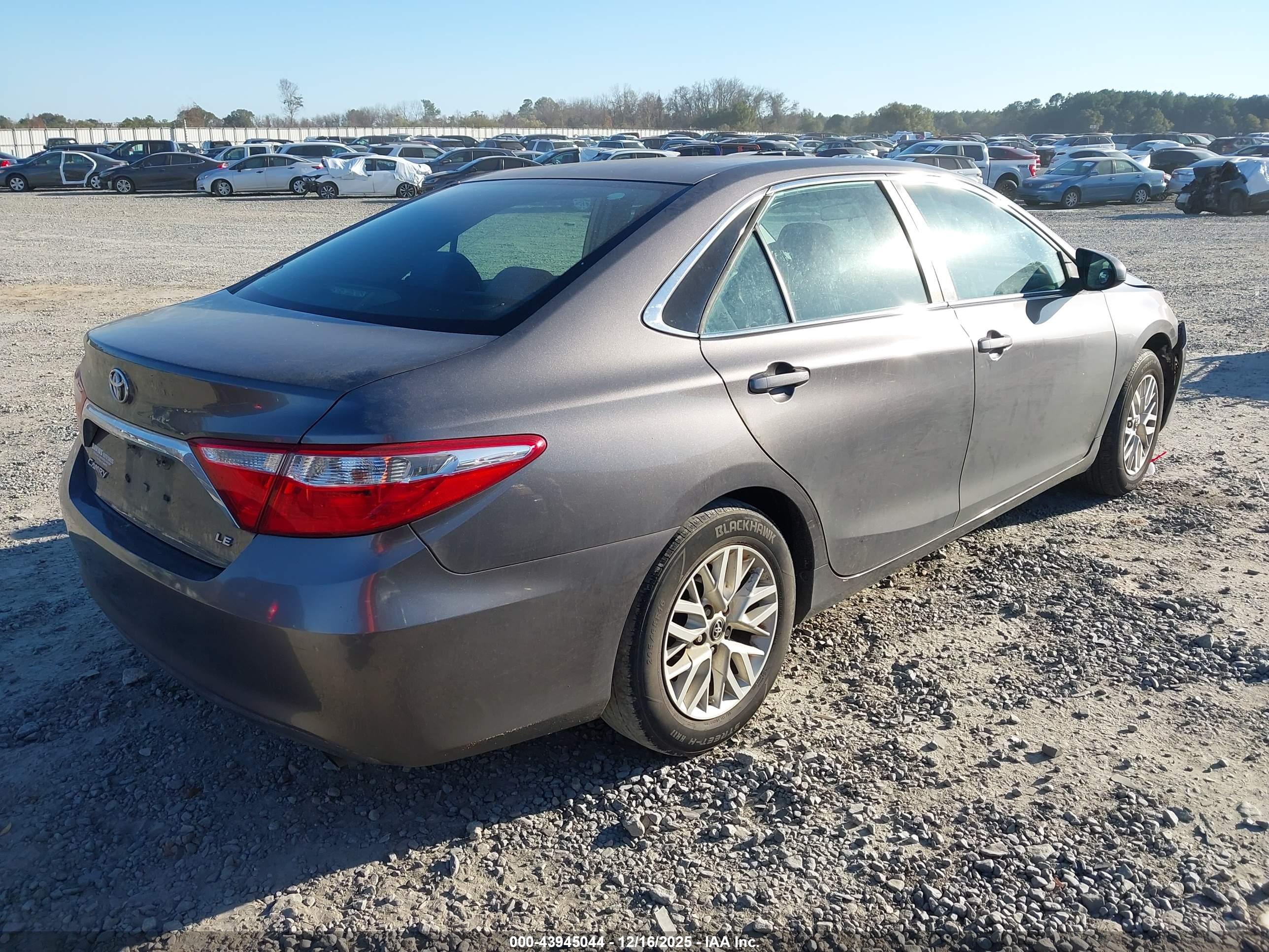 TOYOTA CAMRY image 4