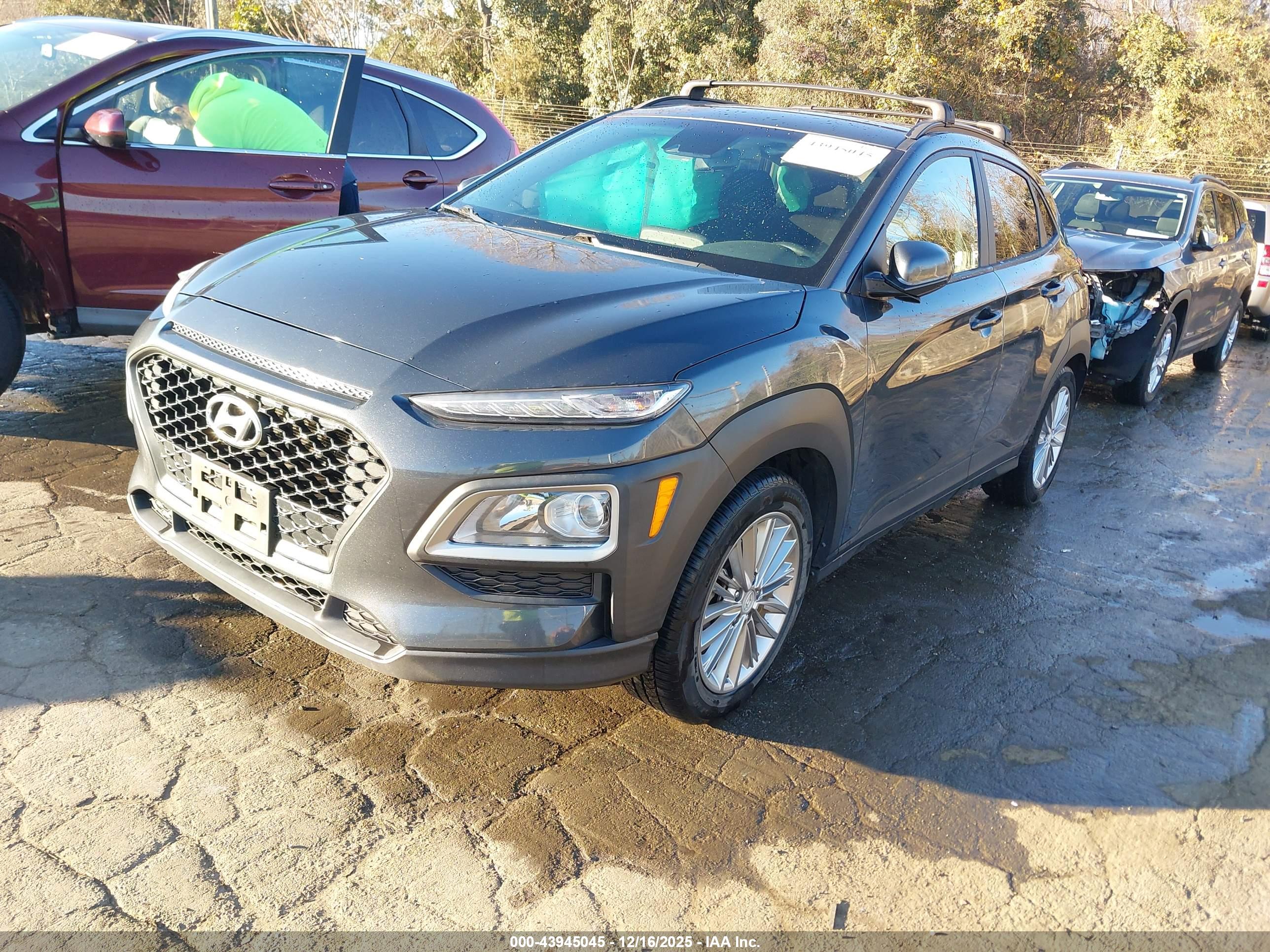HYUNDAI KONA image 2