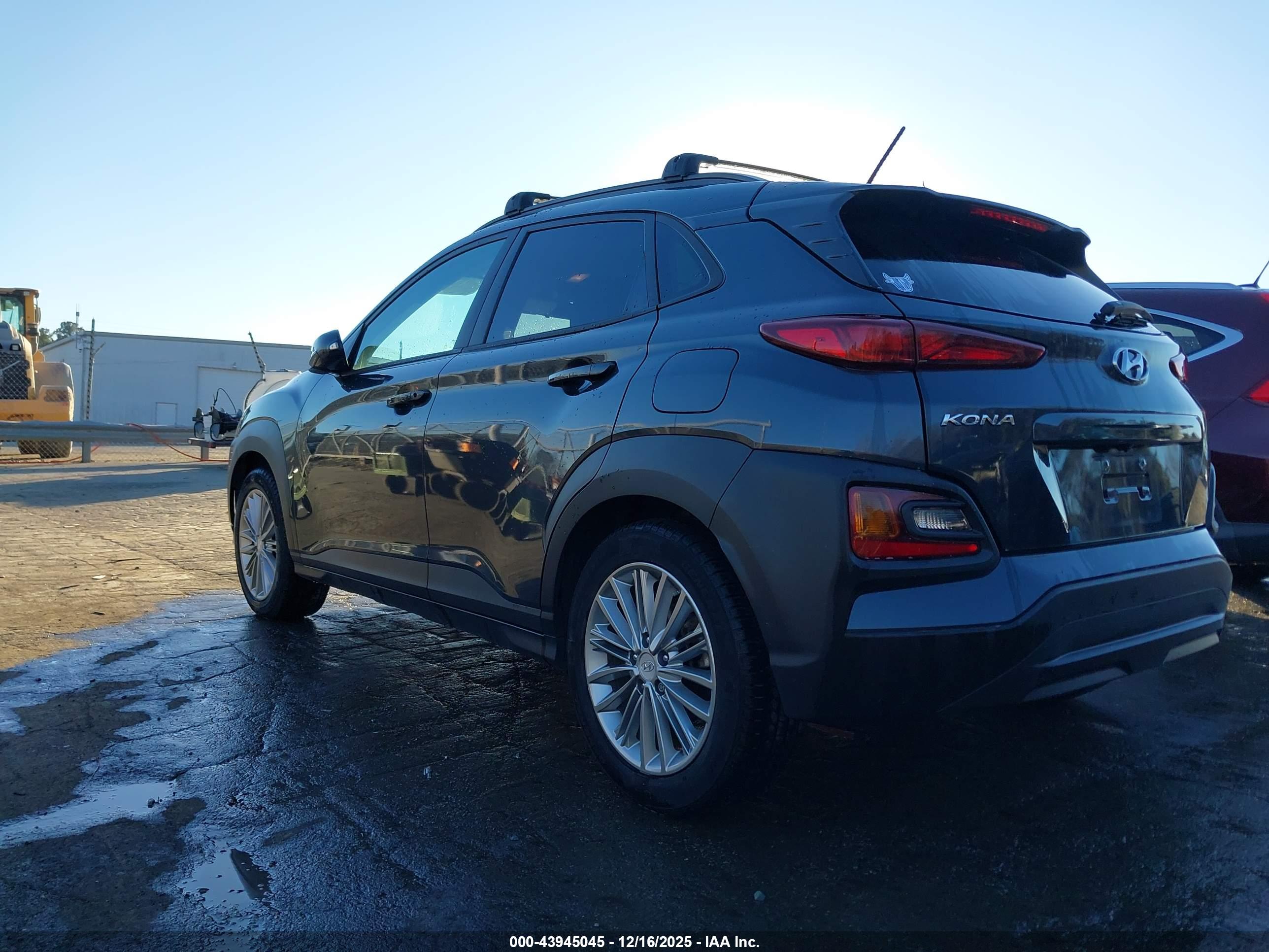 HYUNDAI KONA image 3