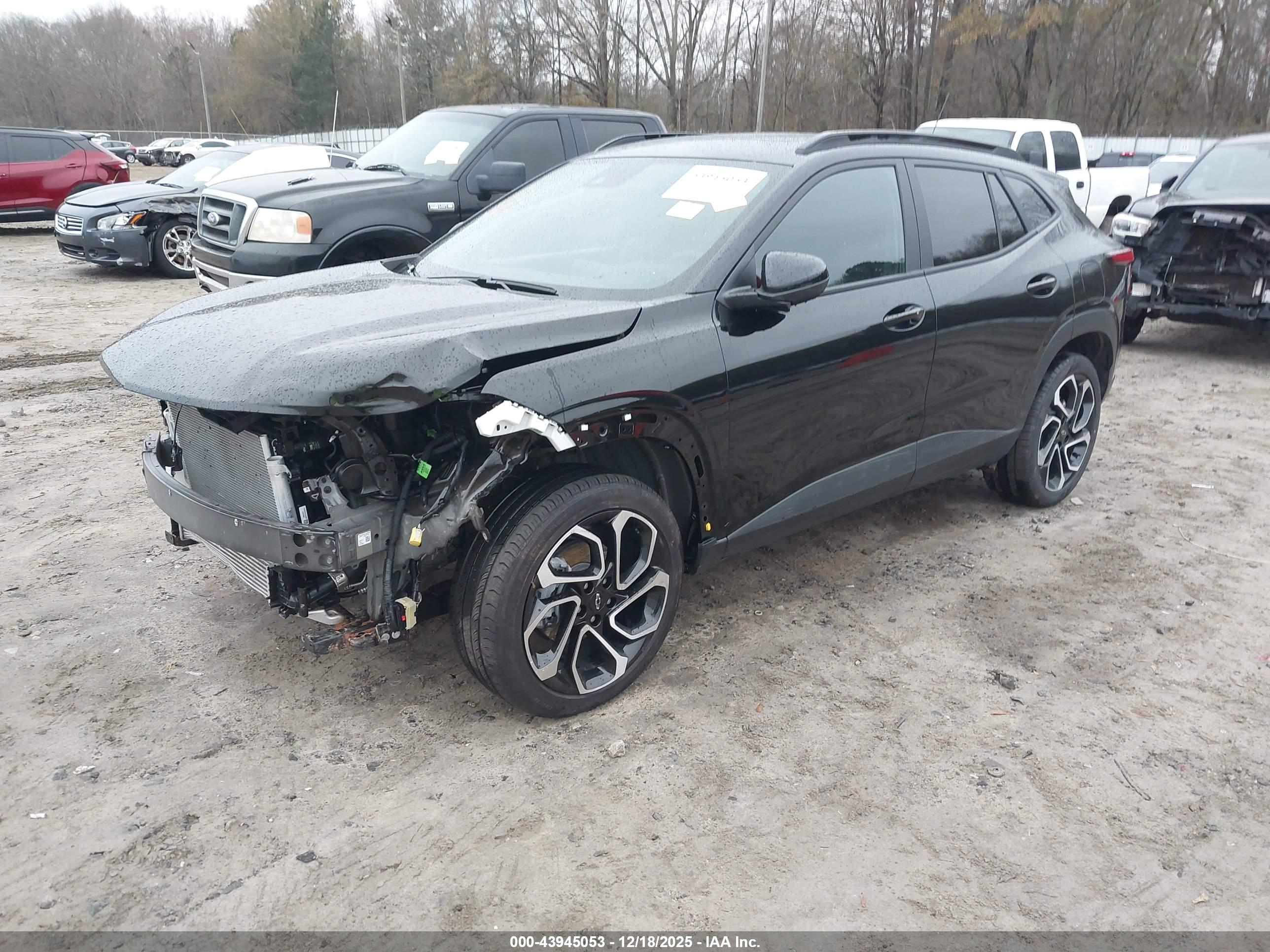 CHEVROLET TRAX image 2