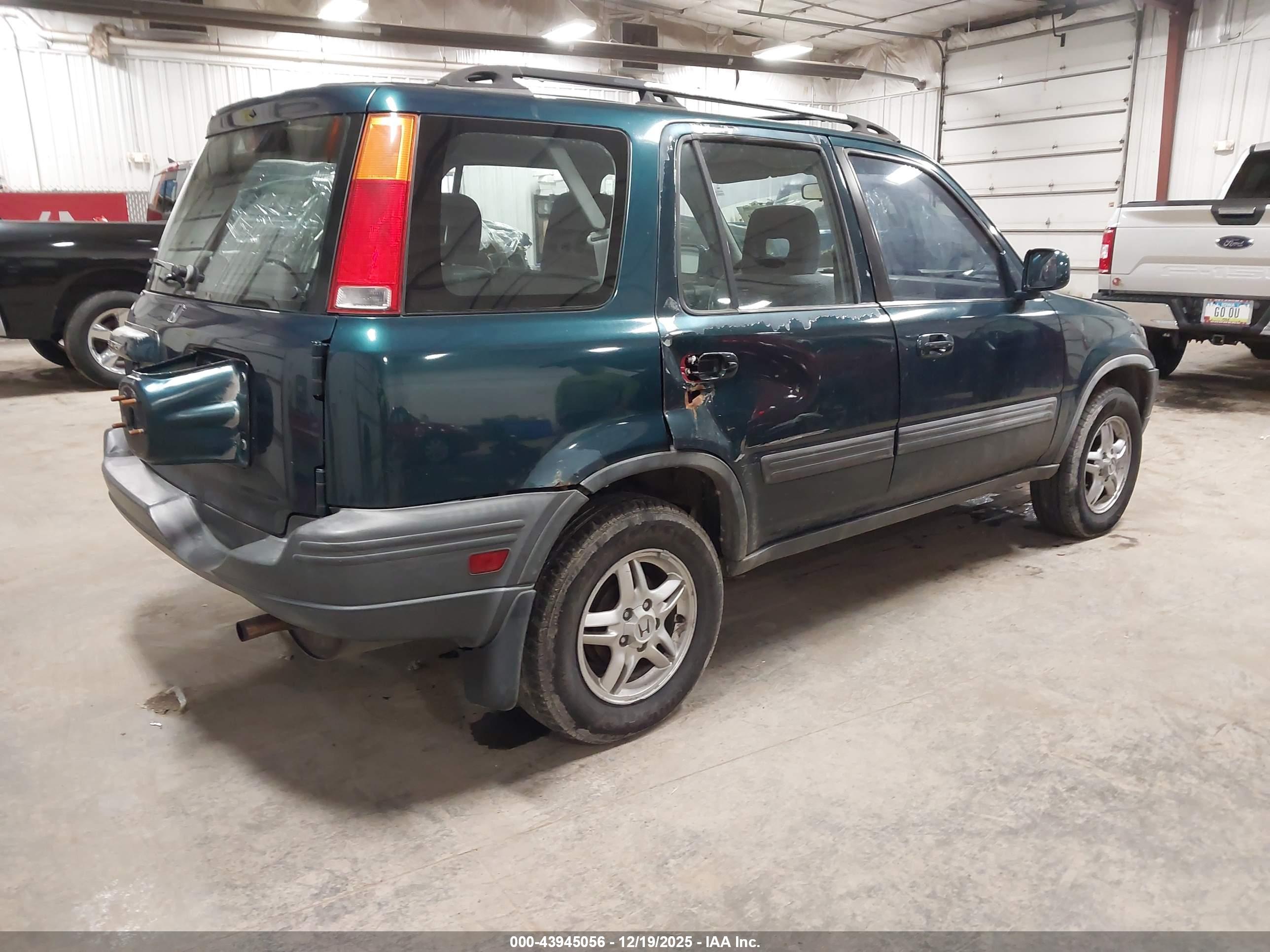 HONDA CR-V image 4