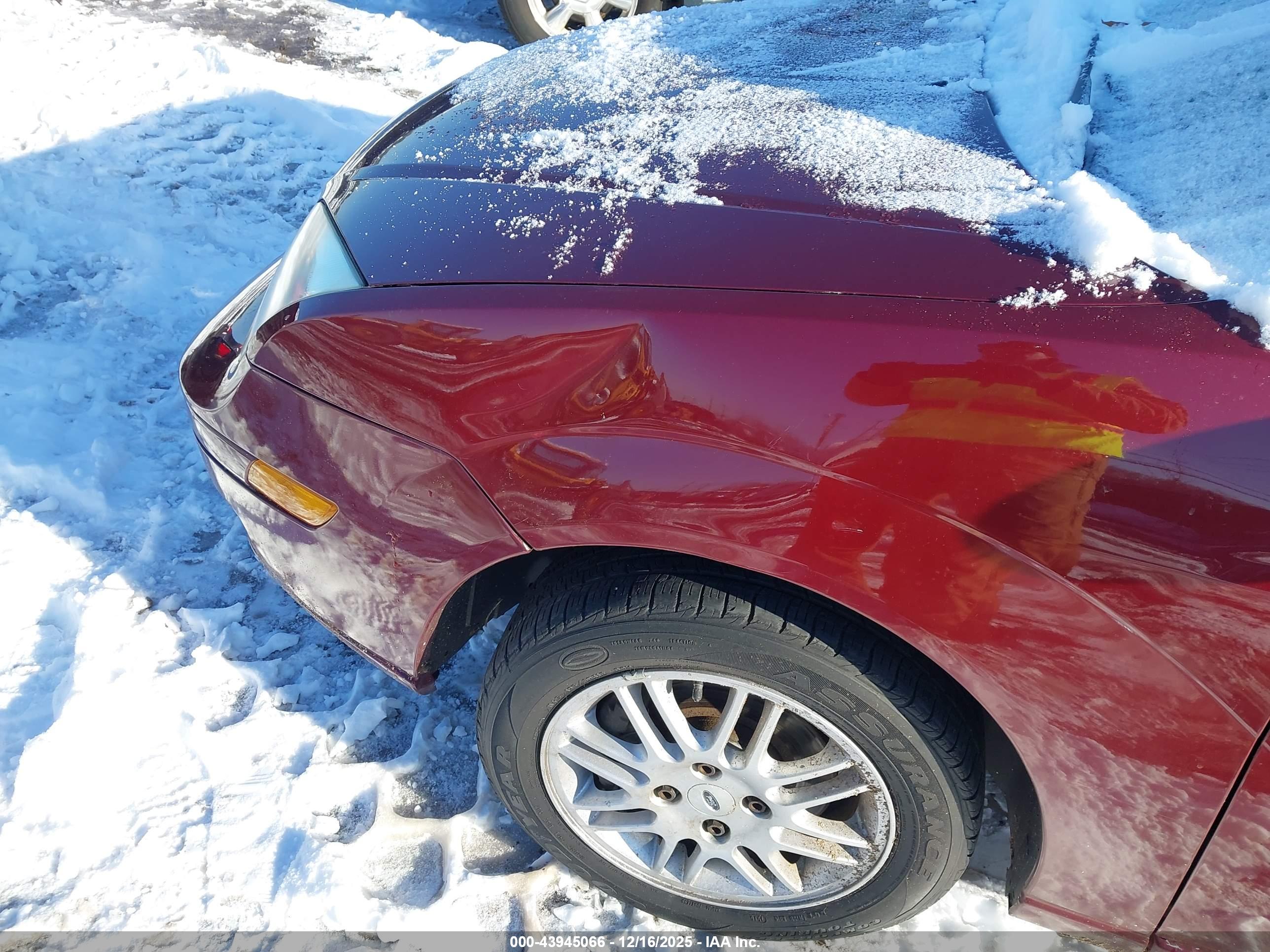 FORD FOCUS image 6