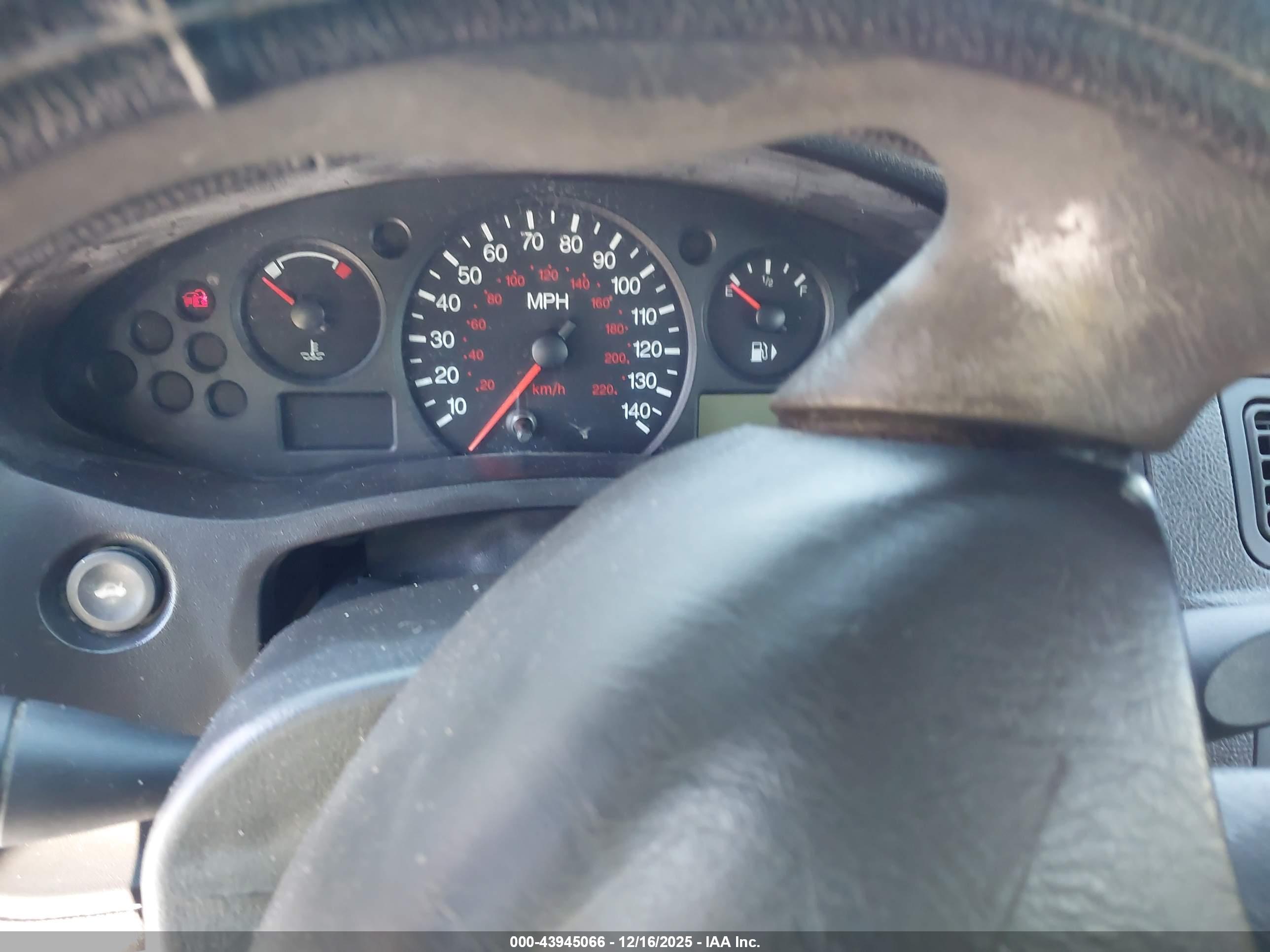 FORD FOCUS image 7