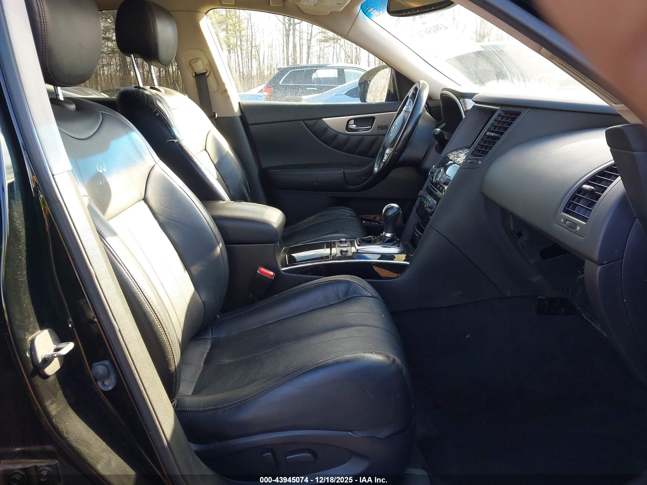 INFINITI FX35 image 5