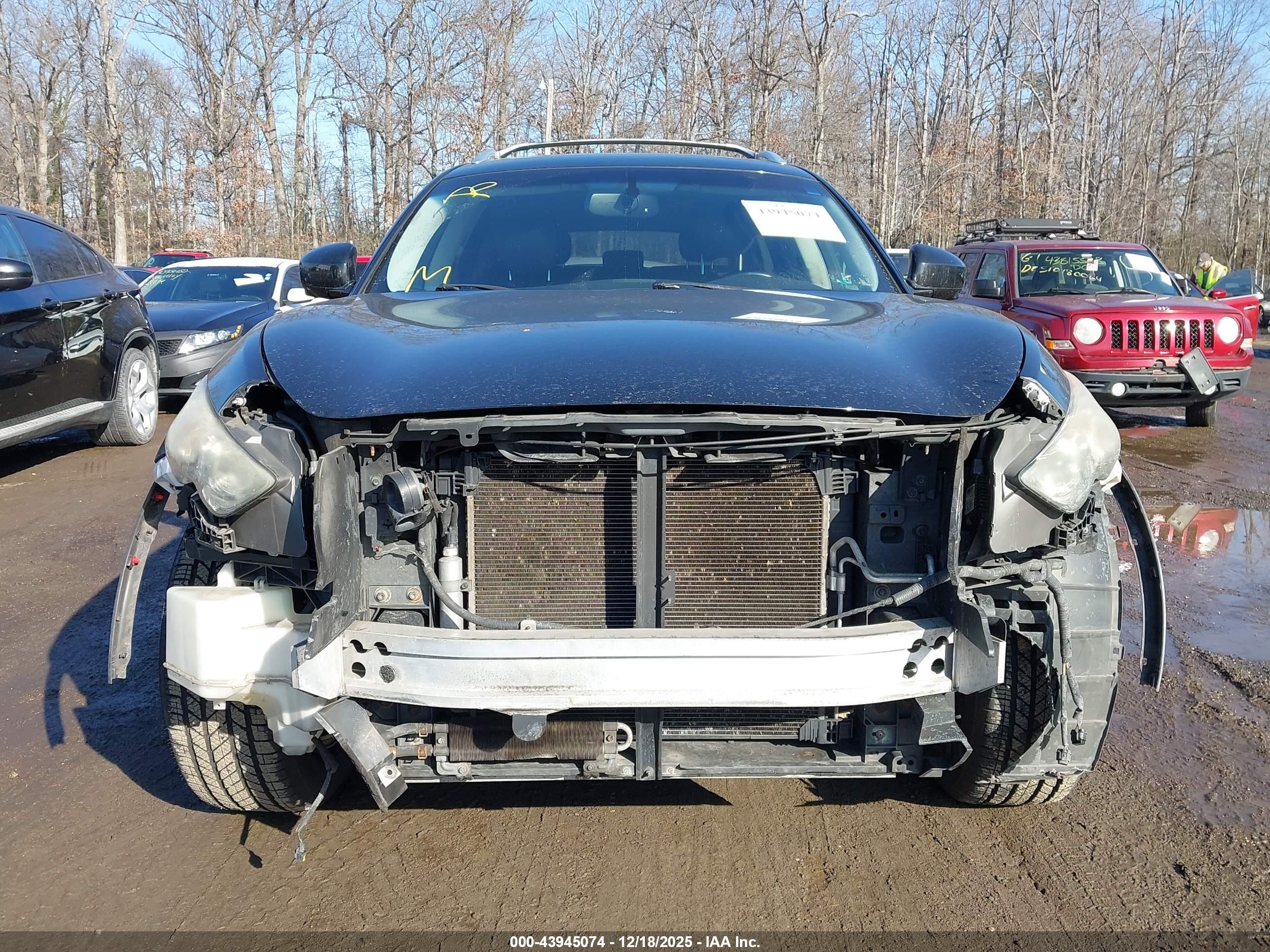 INFINITI FX35 image 6