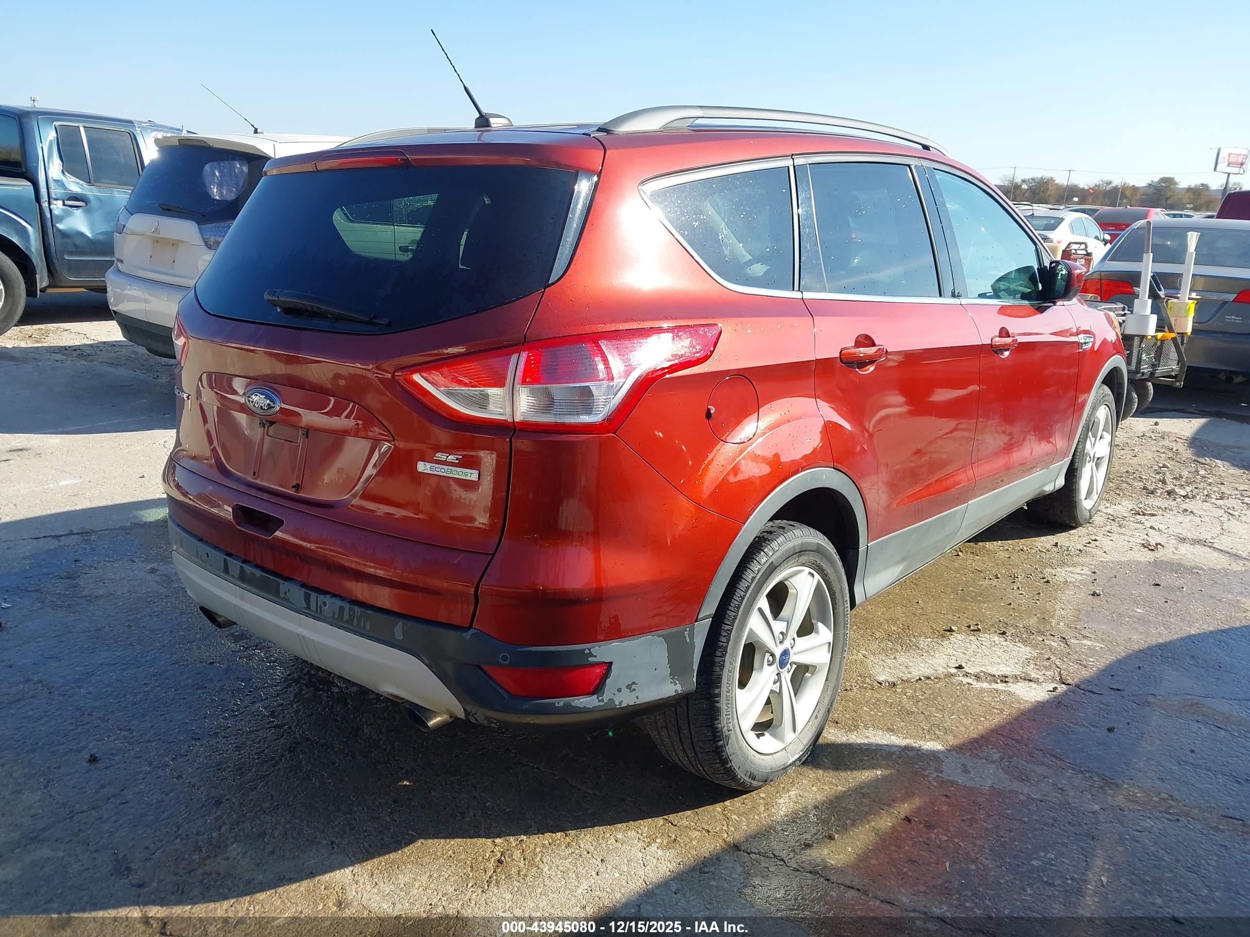 FORD ESCAPE image 4