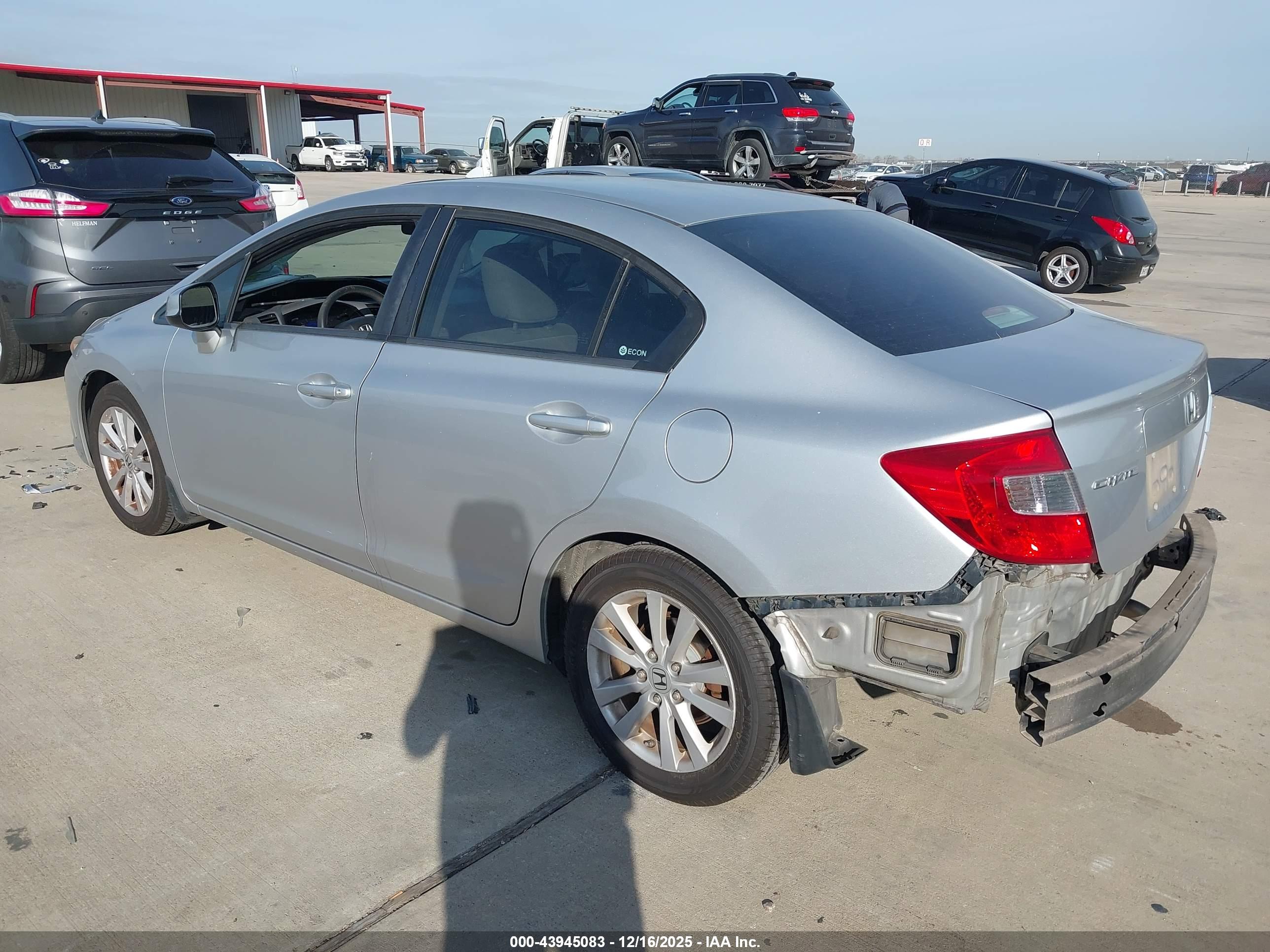 HONDA CIVIC image 3