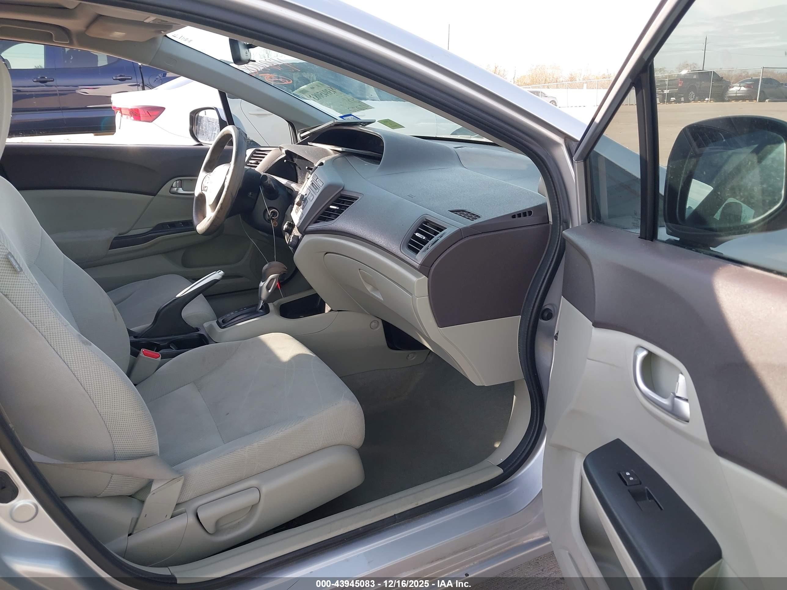HONDA CIVIC image 5