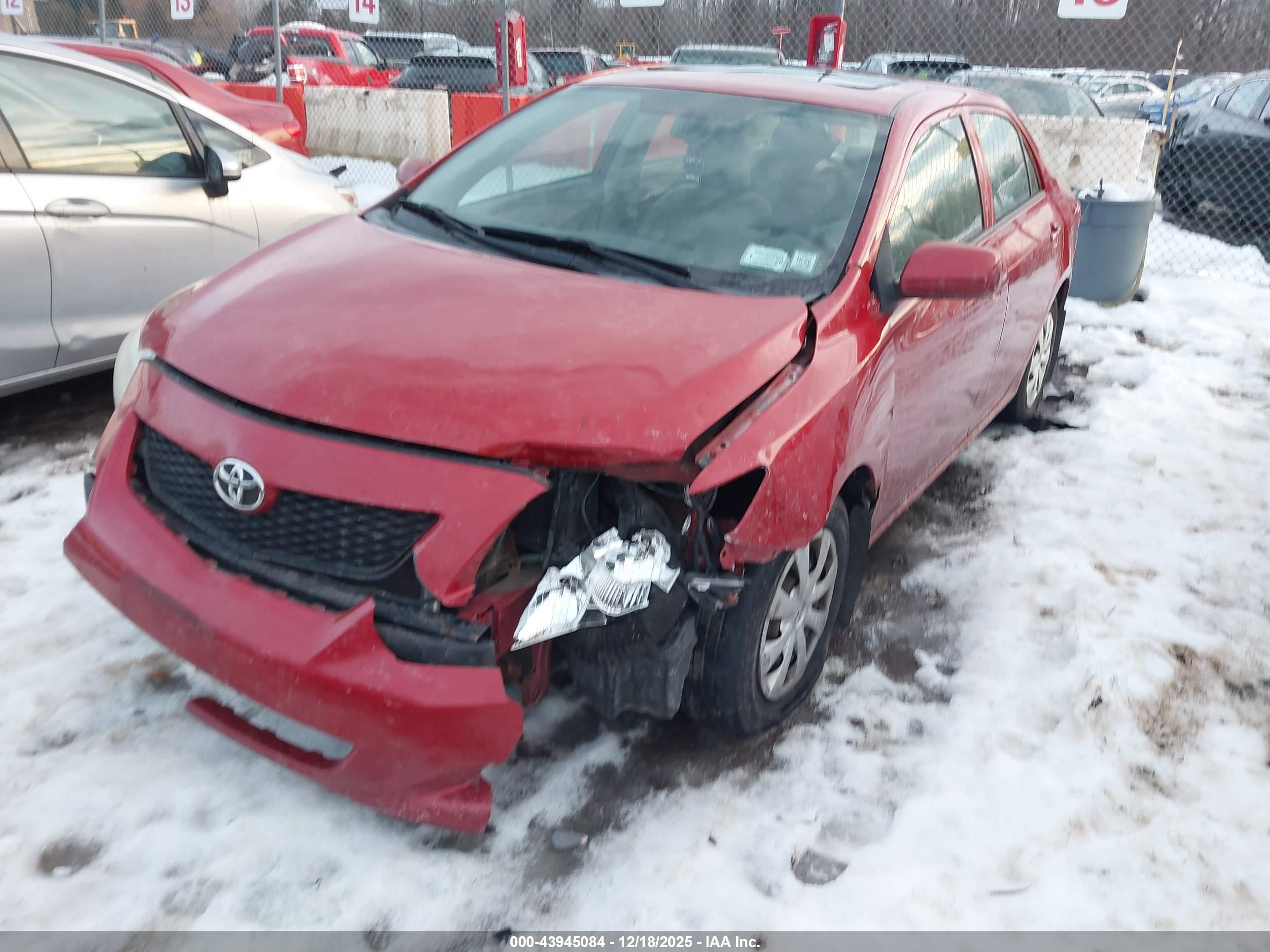 TOYOTA COROLLA image 2