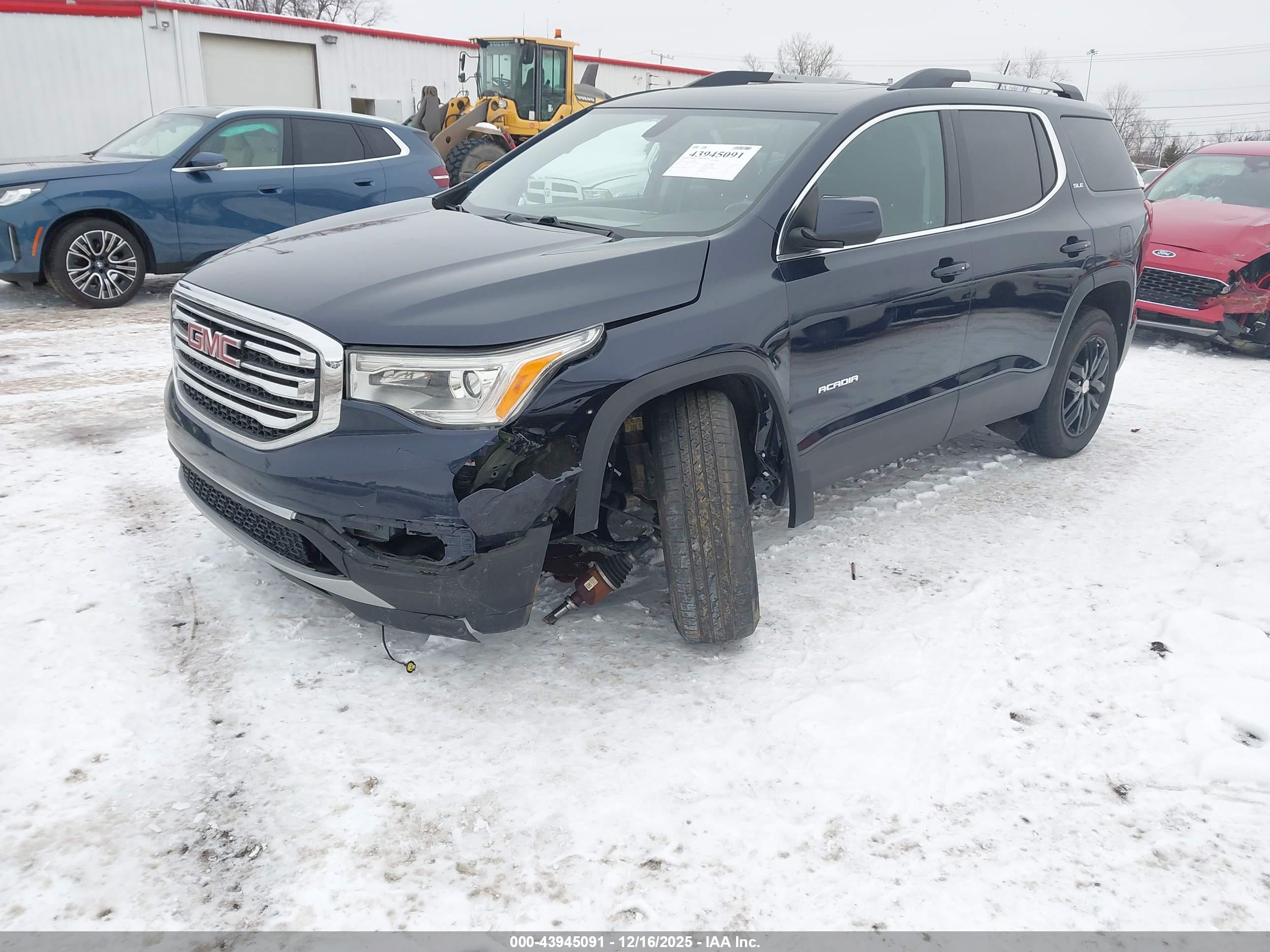 GMC ACADIA image 6