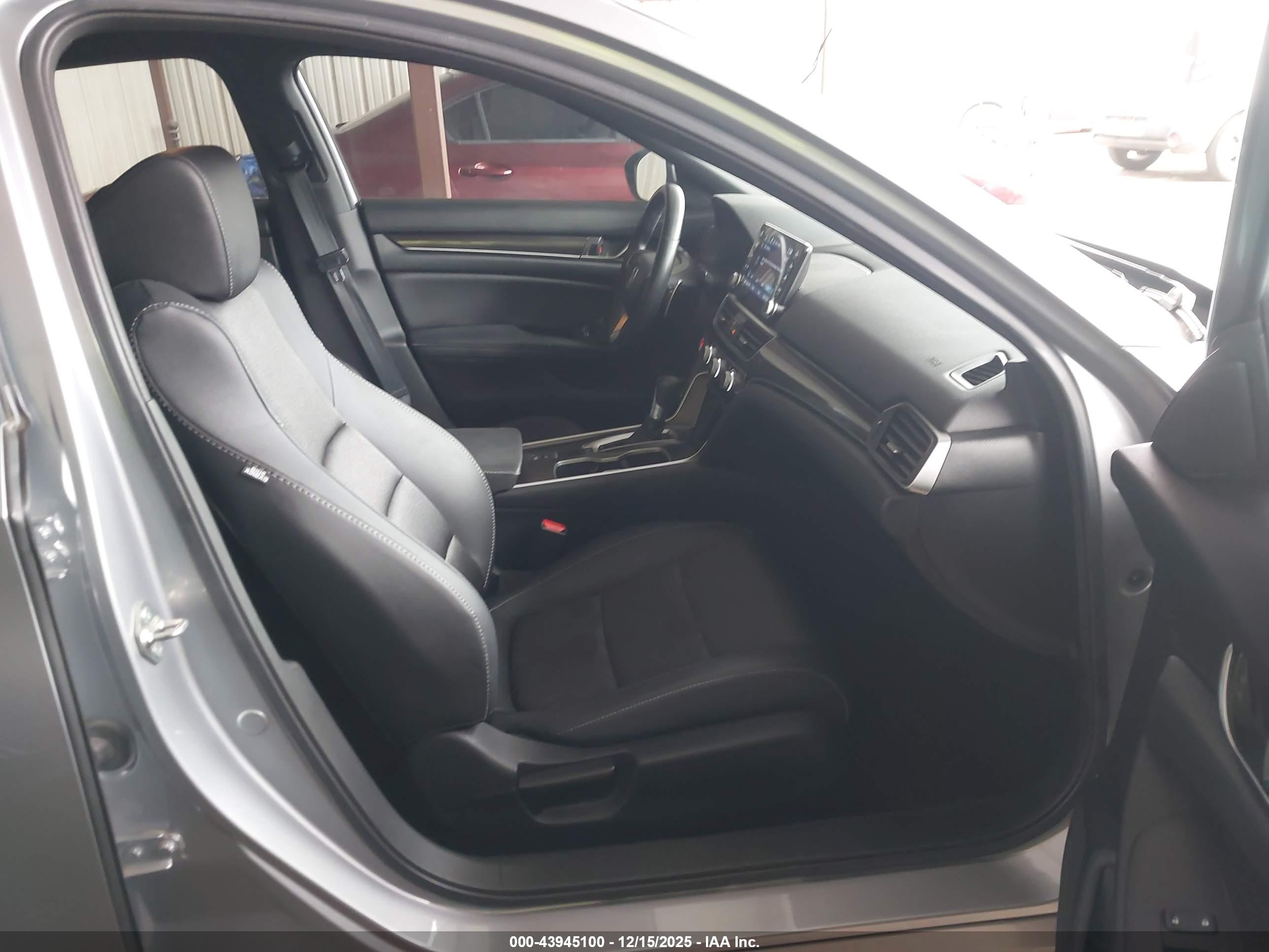HONDA ACCORD image 5