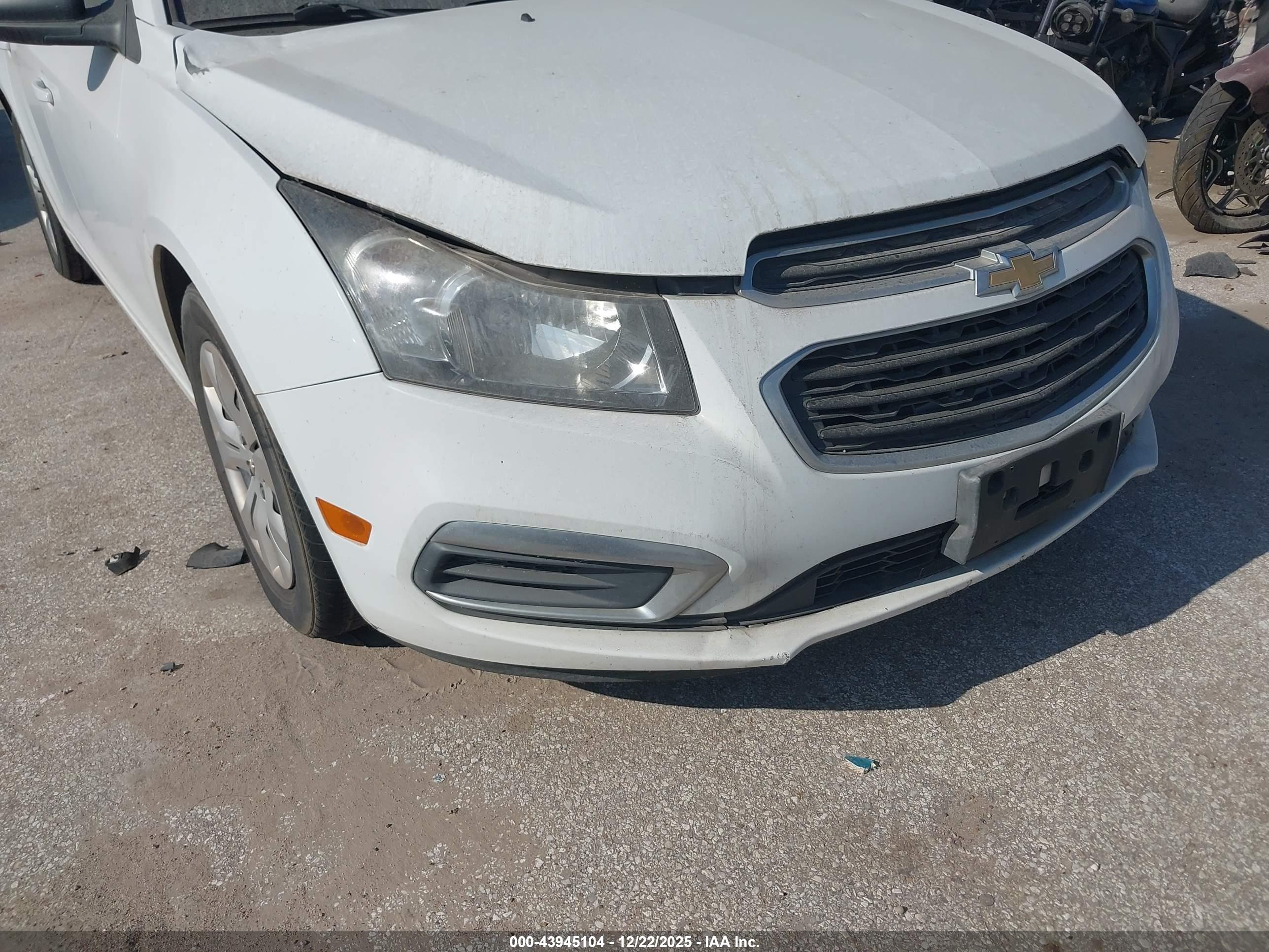 CHEVROLET CRUZE image 6