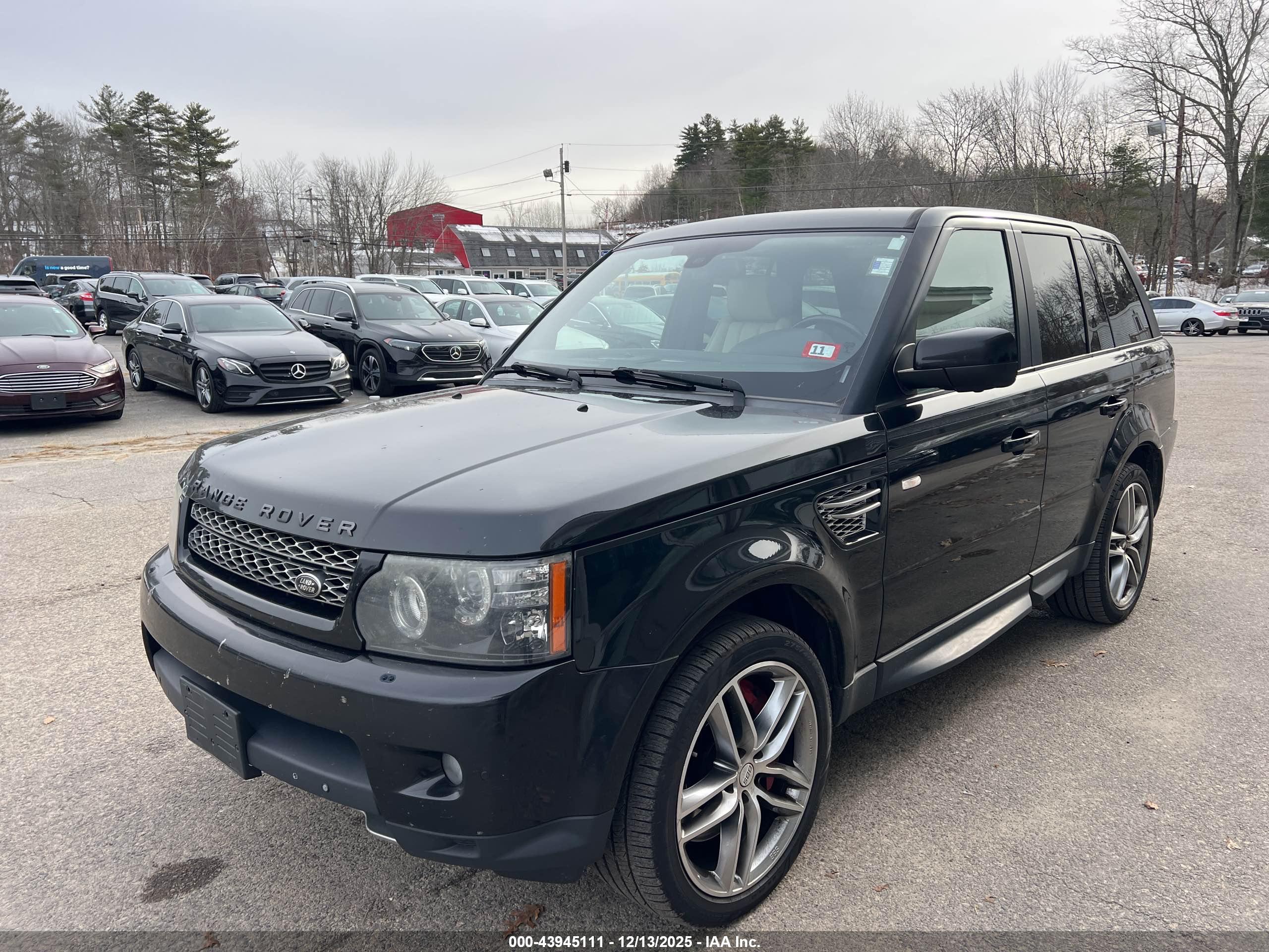 LAND ROVER image 2